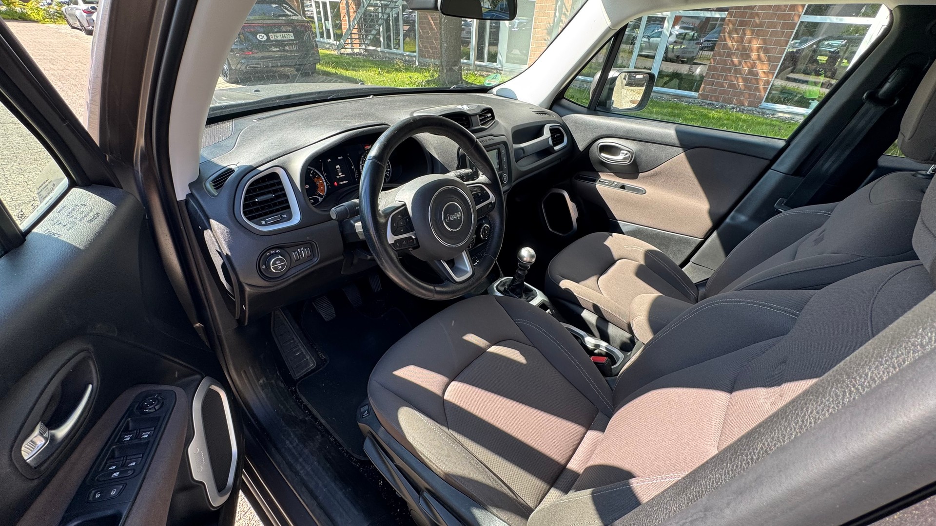 JEEP Renegade 2.0 CRD Night Eagle AWD-image-5