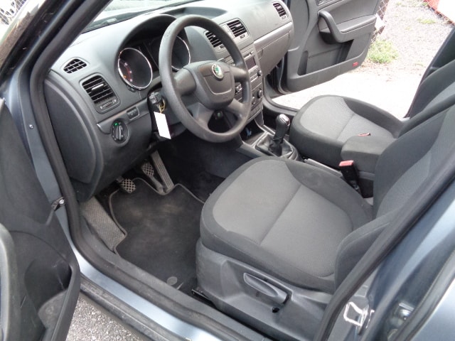 SKODA Yeti 1.8 TSI Clever 4x4-image-11