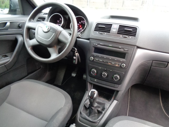 SKODA Yeti 1.8 TSI Clever 4x4-image-8