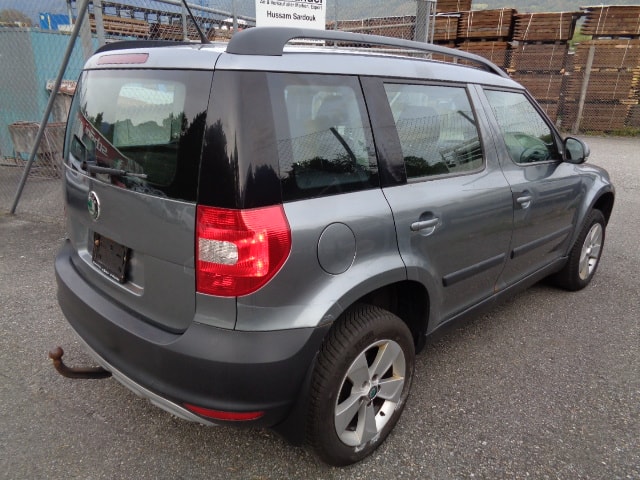 SKODA Yeti 1.8 TSI Clever 4x4-image-3