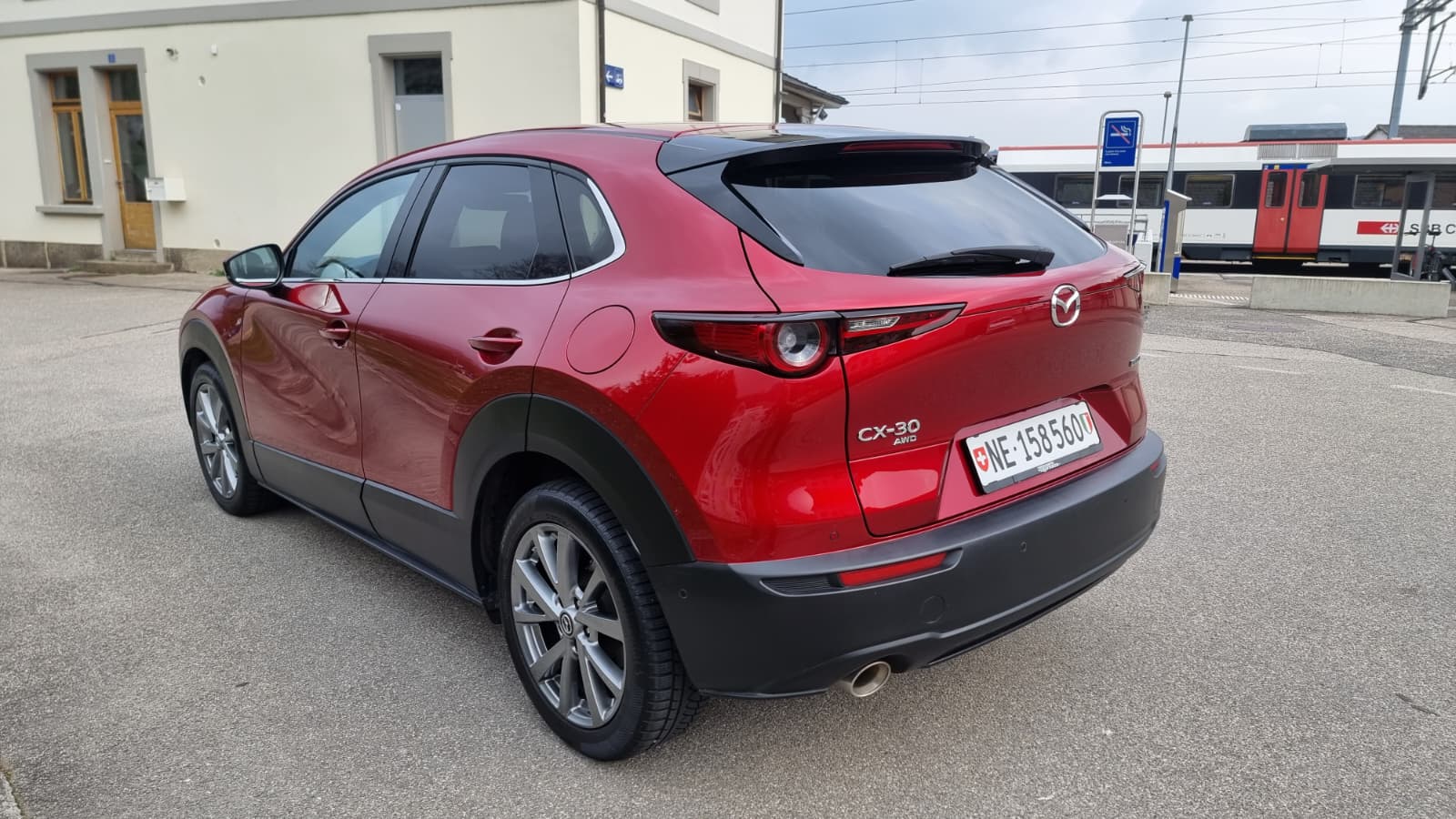 MAZDA CX-30 SKYACTIV-X M Hybrid 180 Revolution AWD-image-2