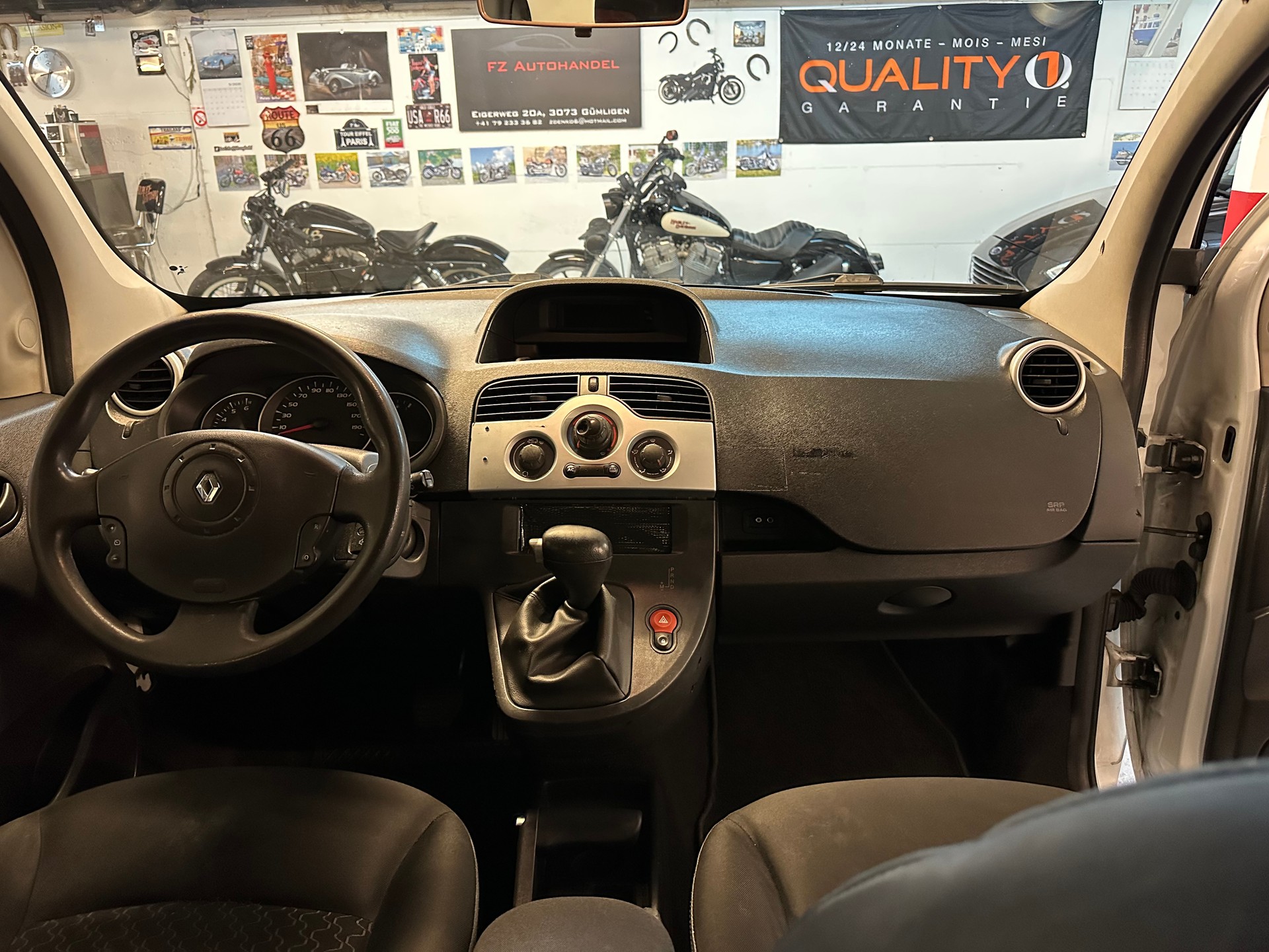 RENAULT Kangoo 1.6 16V Expression Automatic-image-7