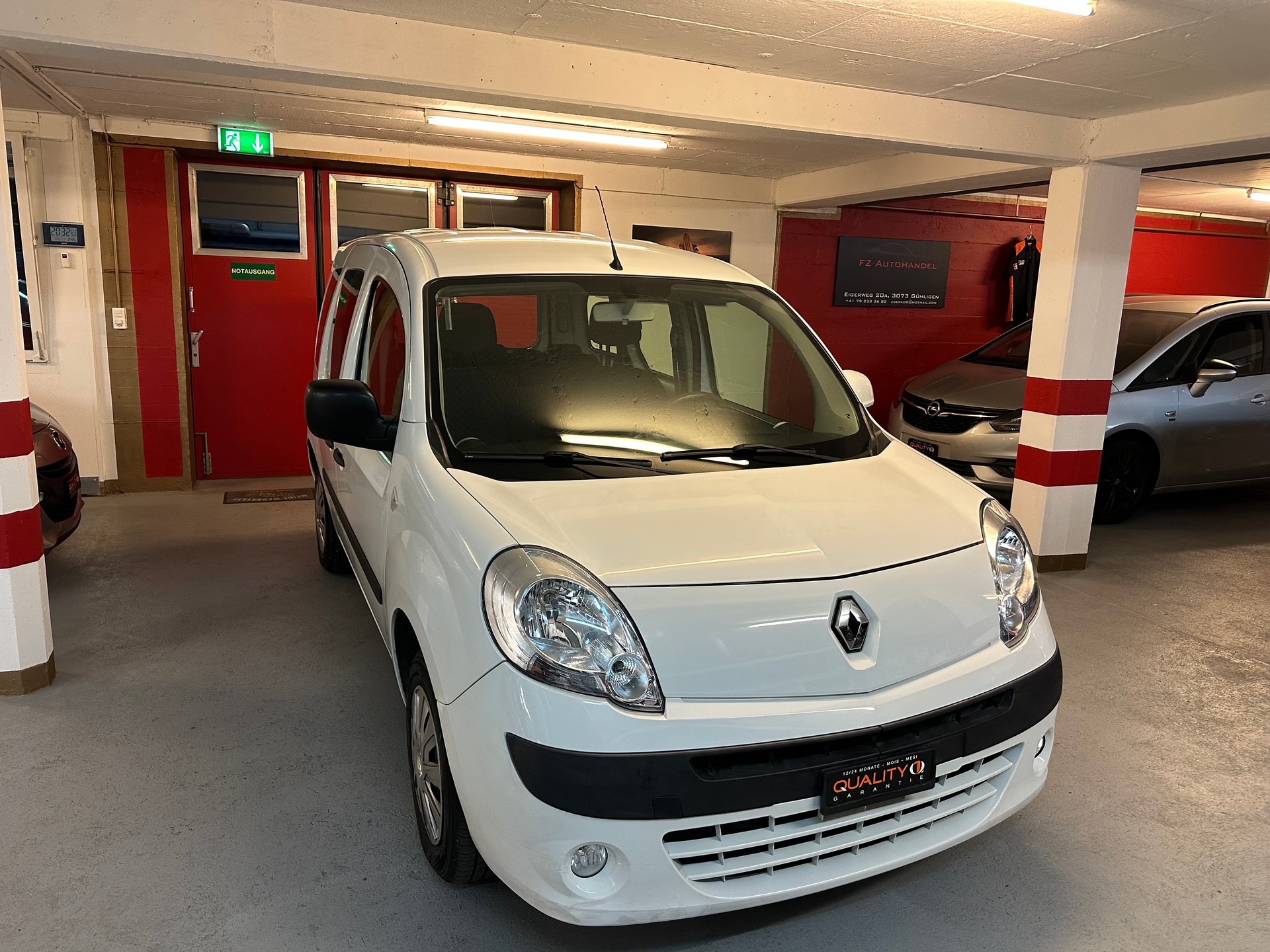RENAULT Kangoo 1.6 16V Expression Automatic-image-2