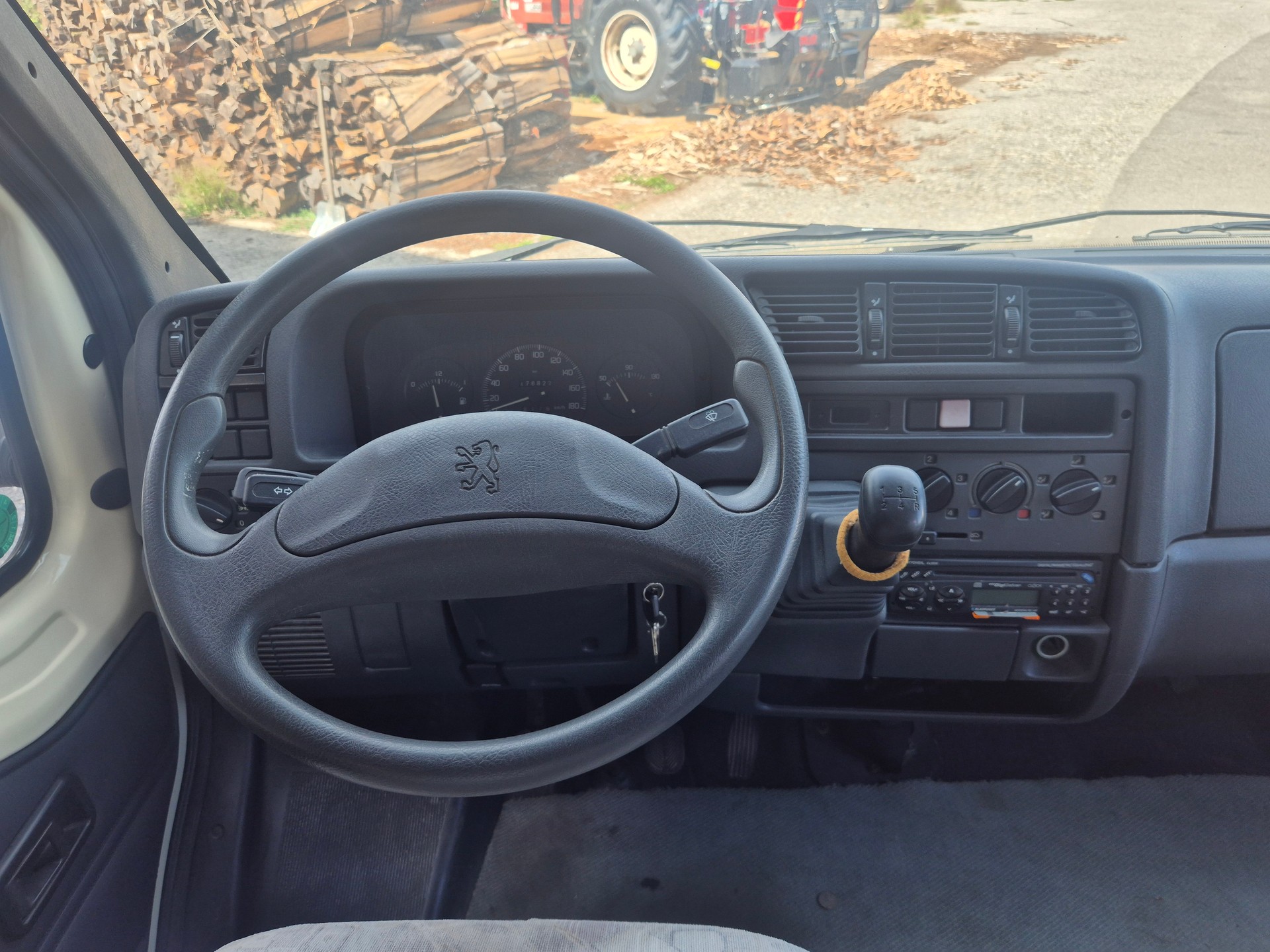 PEUGEOT Boxer Camper Frisch MFK/Service/Zahnrieme Top Zustand-image-13