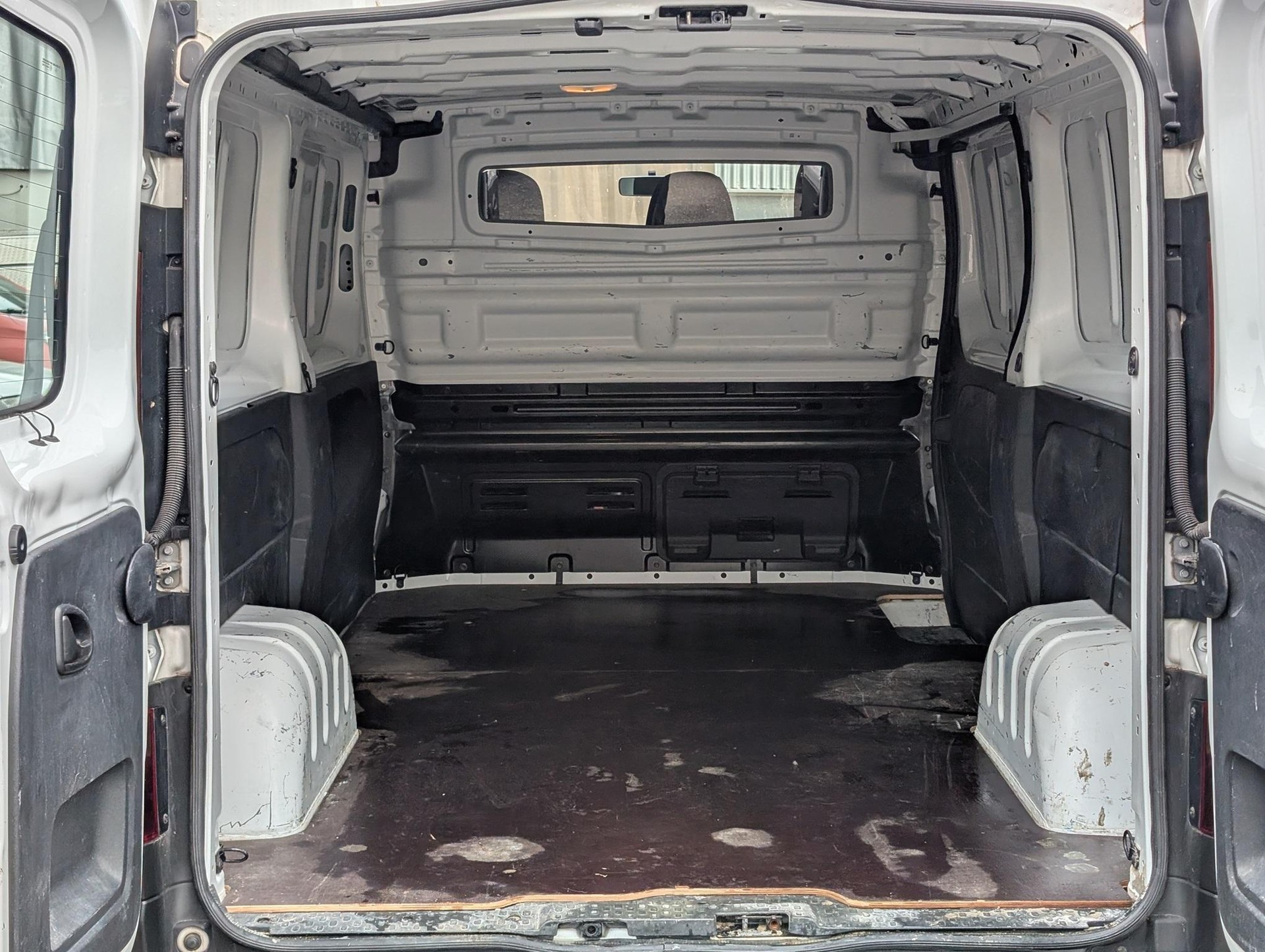 NISSAN NV300 Kaw. 2.9 t L2 H1 1.6 dCi 120 Pro-image-6