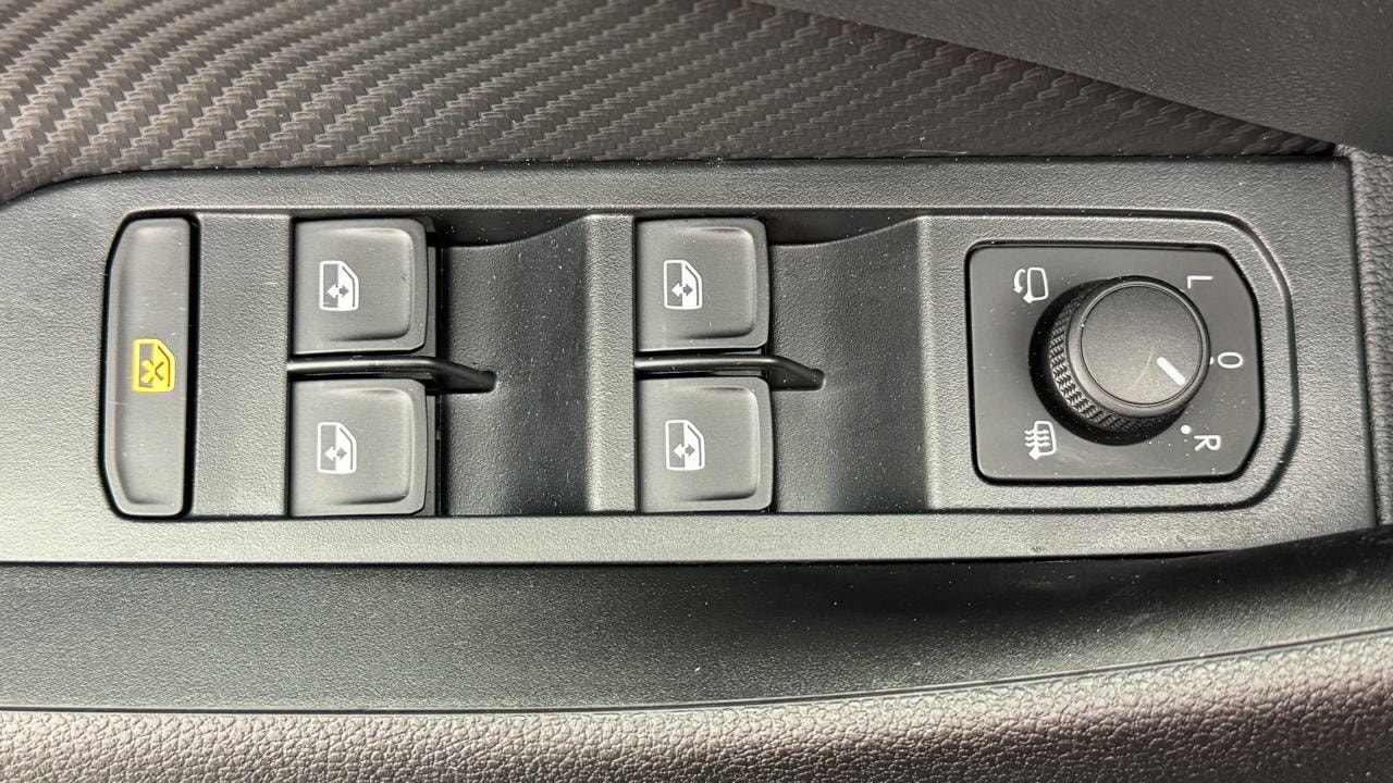 SKODA Kamiq 1.5 TSI Monte Carlo DSG-image-8