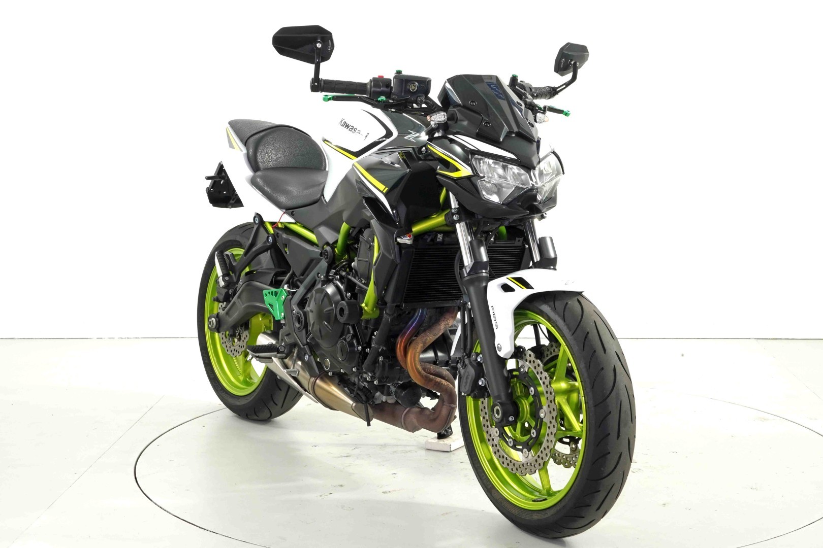 KAWASAKI Z 650 ABS-showroom-element-1