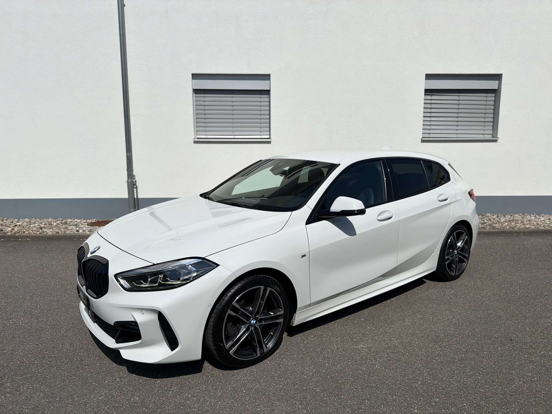 BMW 118d Steptronic M Sport-image-10