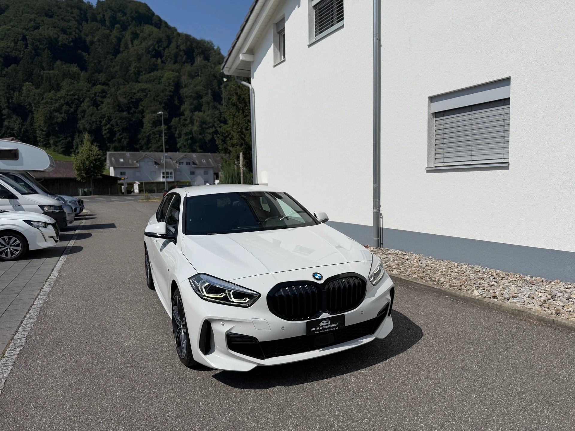 BMW 118d Steptronic M Sport-image-0