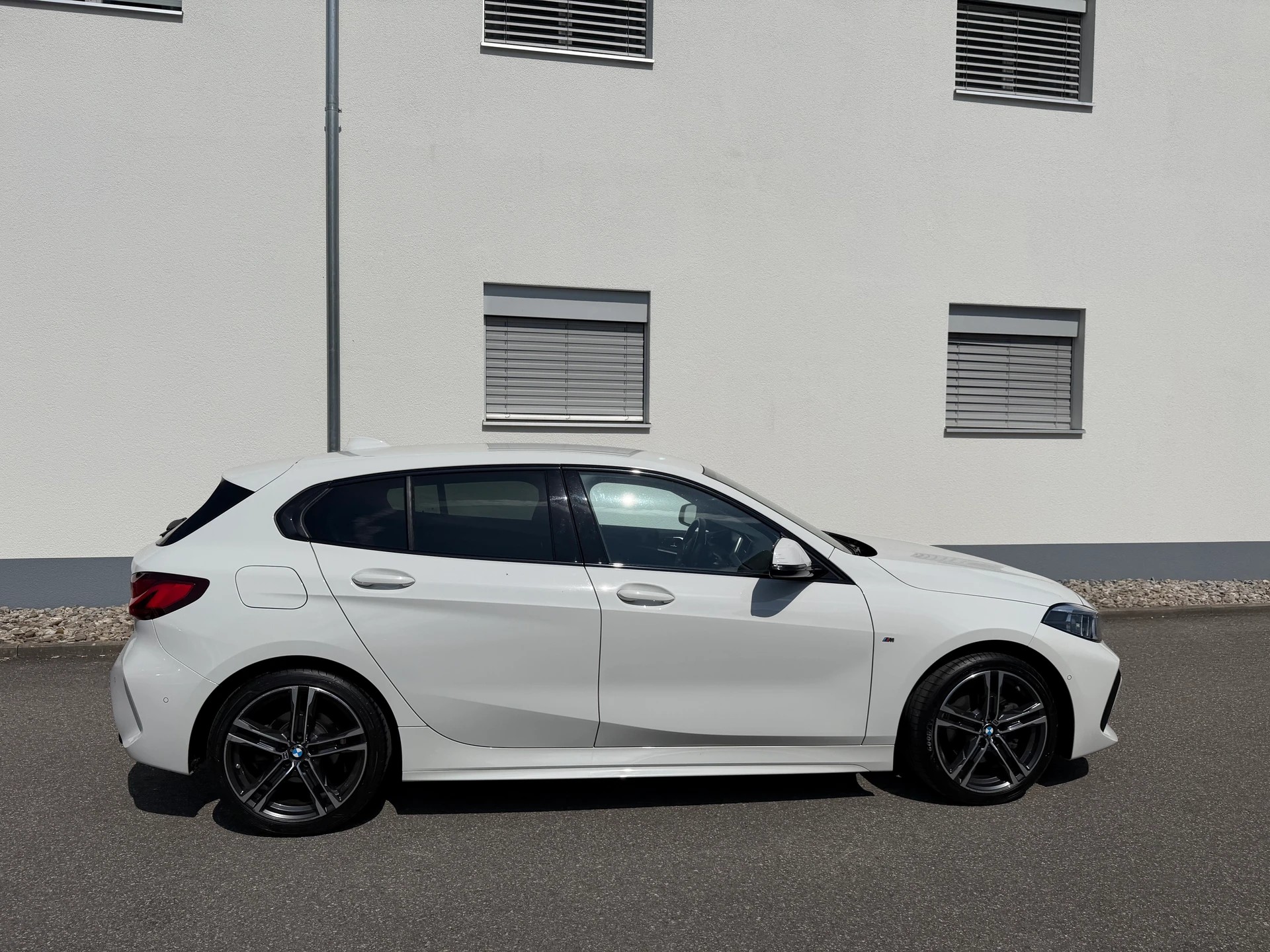 BMW 118d Steptronic M Sport-image-4