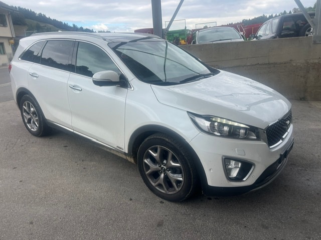 KIA SORENTO-image-0
