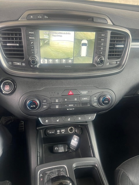 KIA SORENTO-image-7