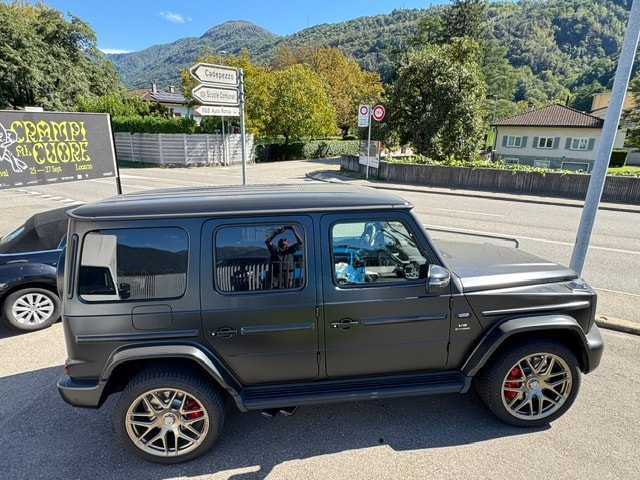 MERCEDES-BENZ G 63 AMG 9G-Tronic-image-3