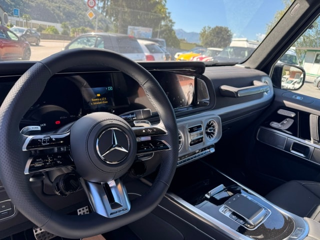 MERCEDES-BENZ G 63 AMG 9G-Tronic-image-12