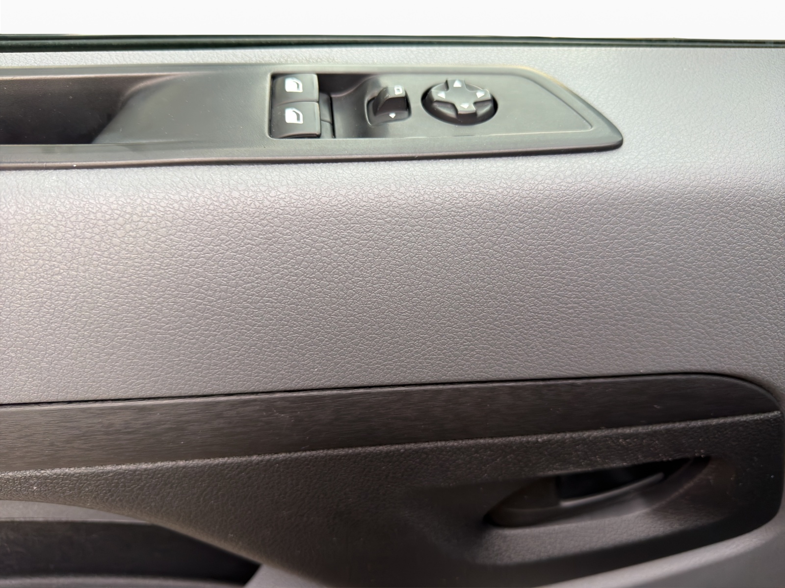 PEUGEOT Expert 2.0 BlueHDi 140 S&S Premium Standard-image-9