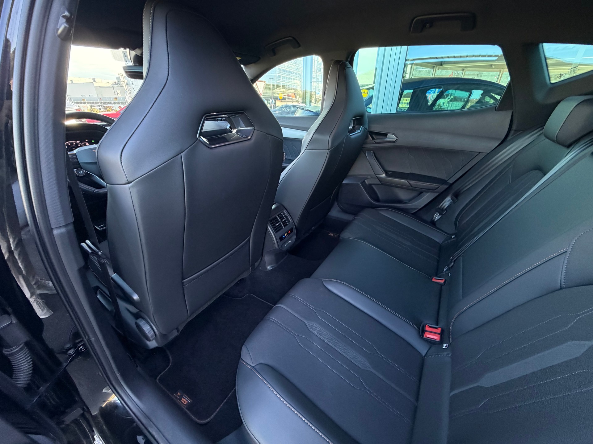 CUPRA Formentor 2.5TSI VZ5 4Drive DSG-image-9