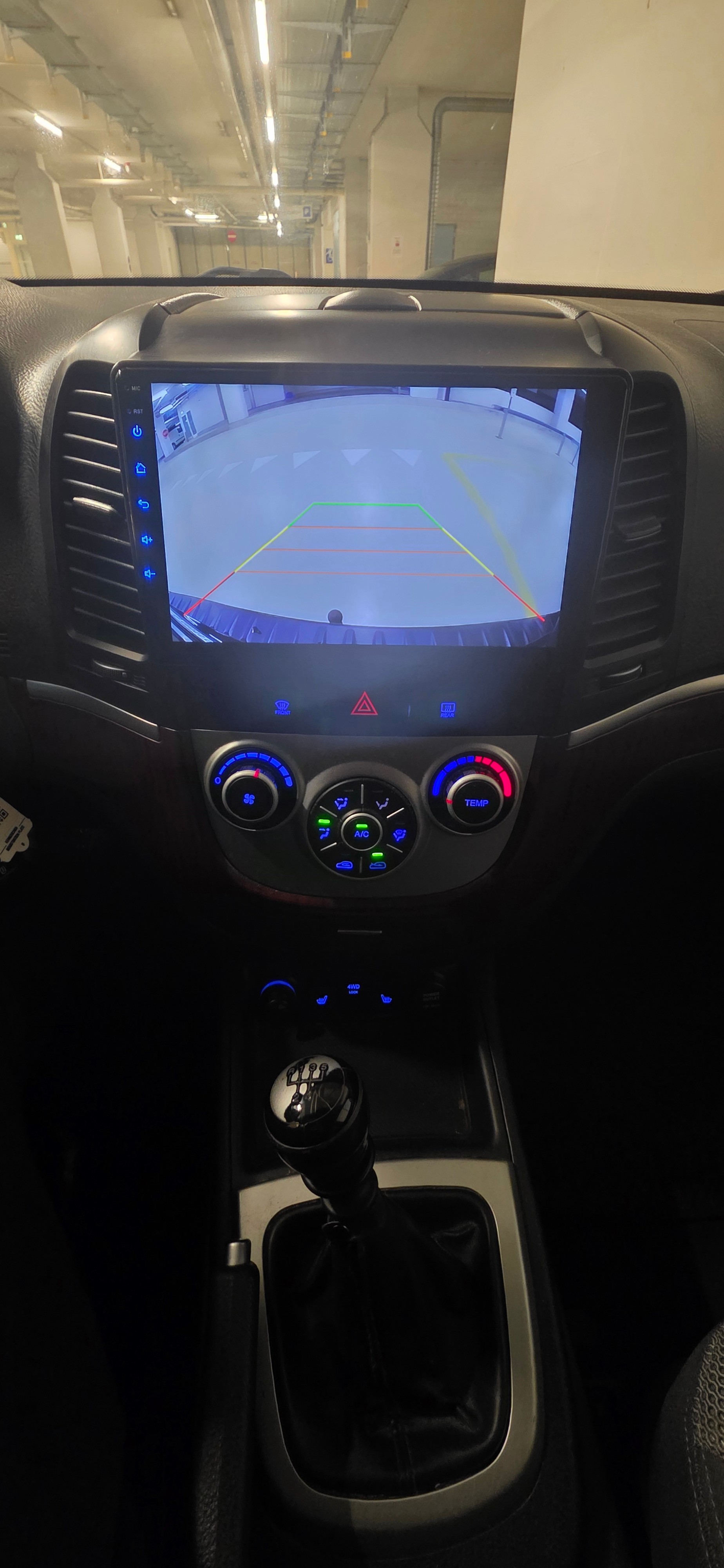 HYUNDAI Santa Fe 2.2 CRDi Comfort 4WD-image-12