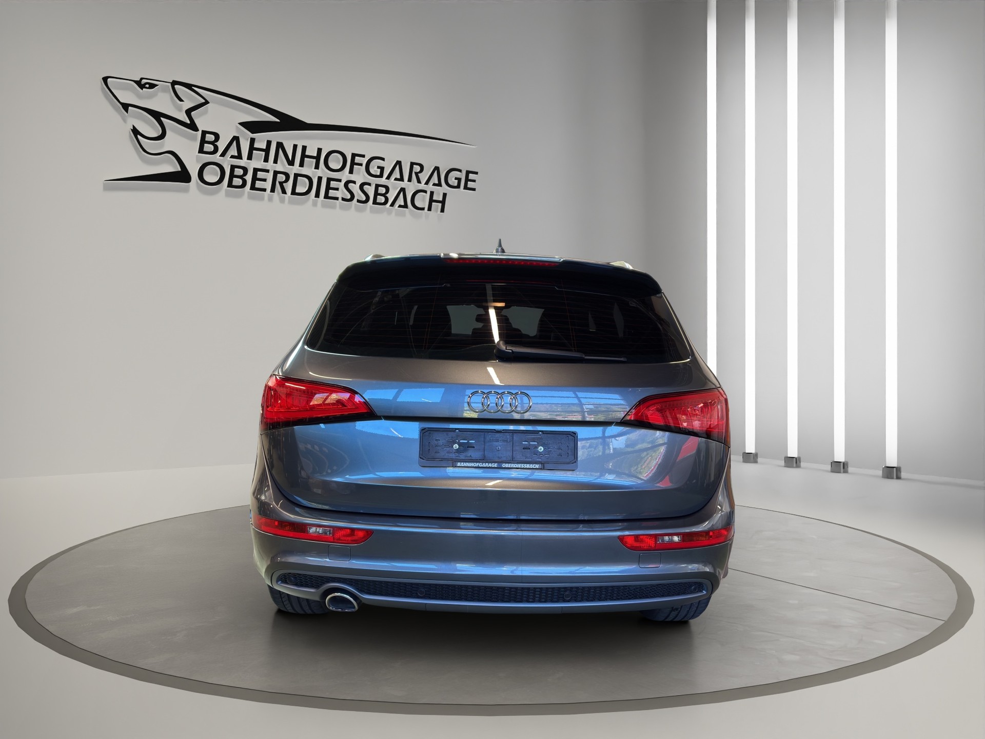AUDI Q5 2.0 TDI quattro S-tronic-image-3
