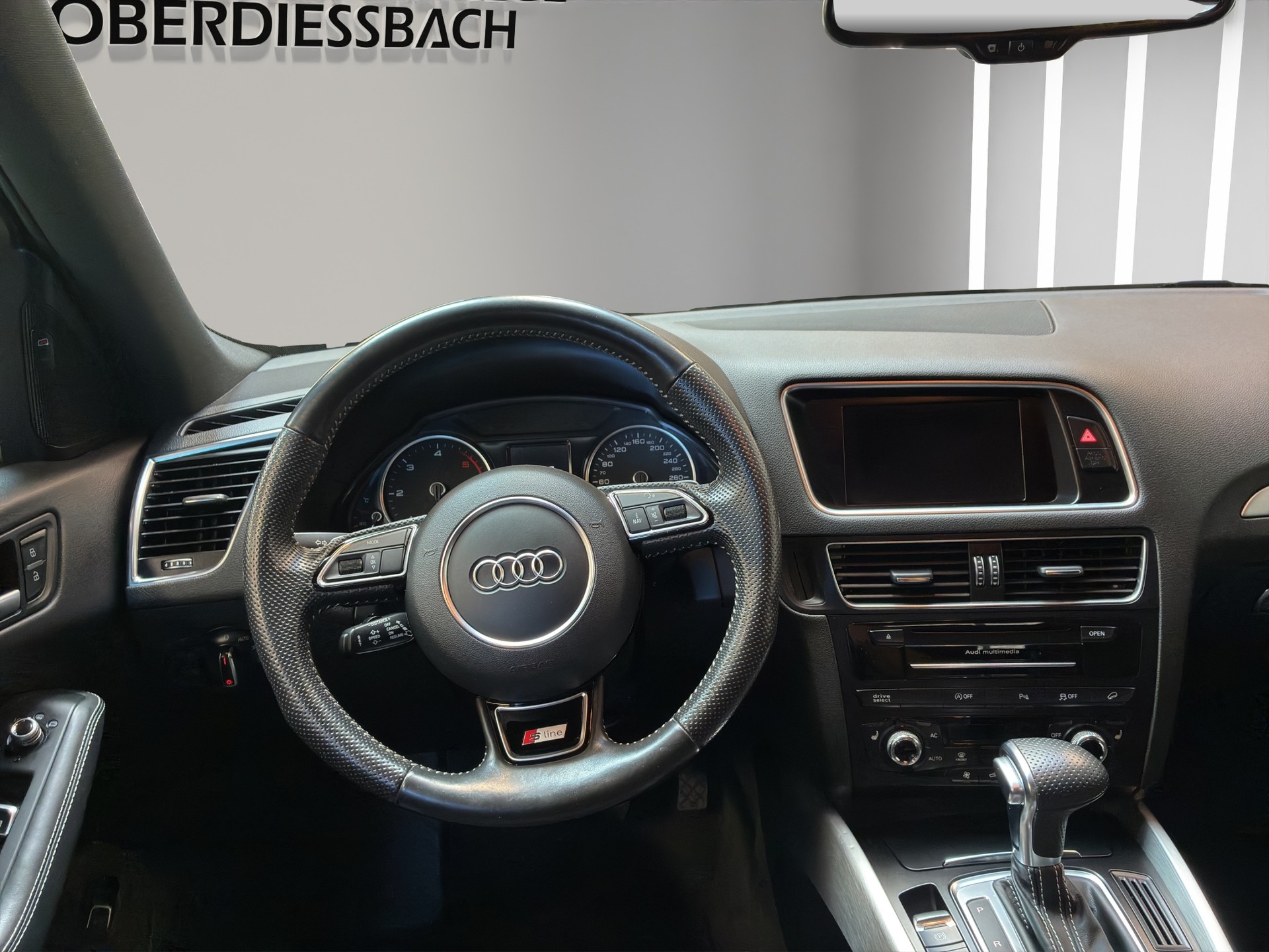 AUDI Q5 2.0 TDI quattro S-tronic-image-7