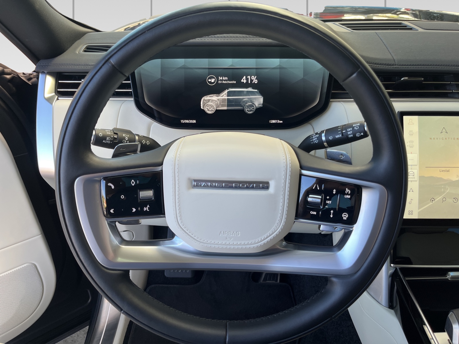 LAND ROVER Range Rover P460e Si6 PHEV SE Automatic-image-10