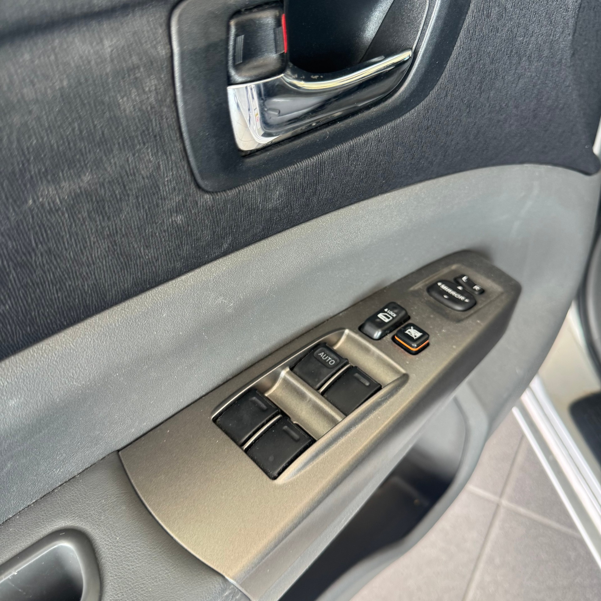 TOYOTA Prius 1.5 16V Hybrid-image-15