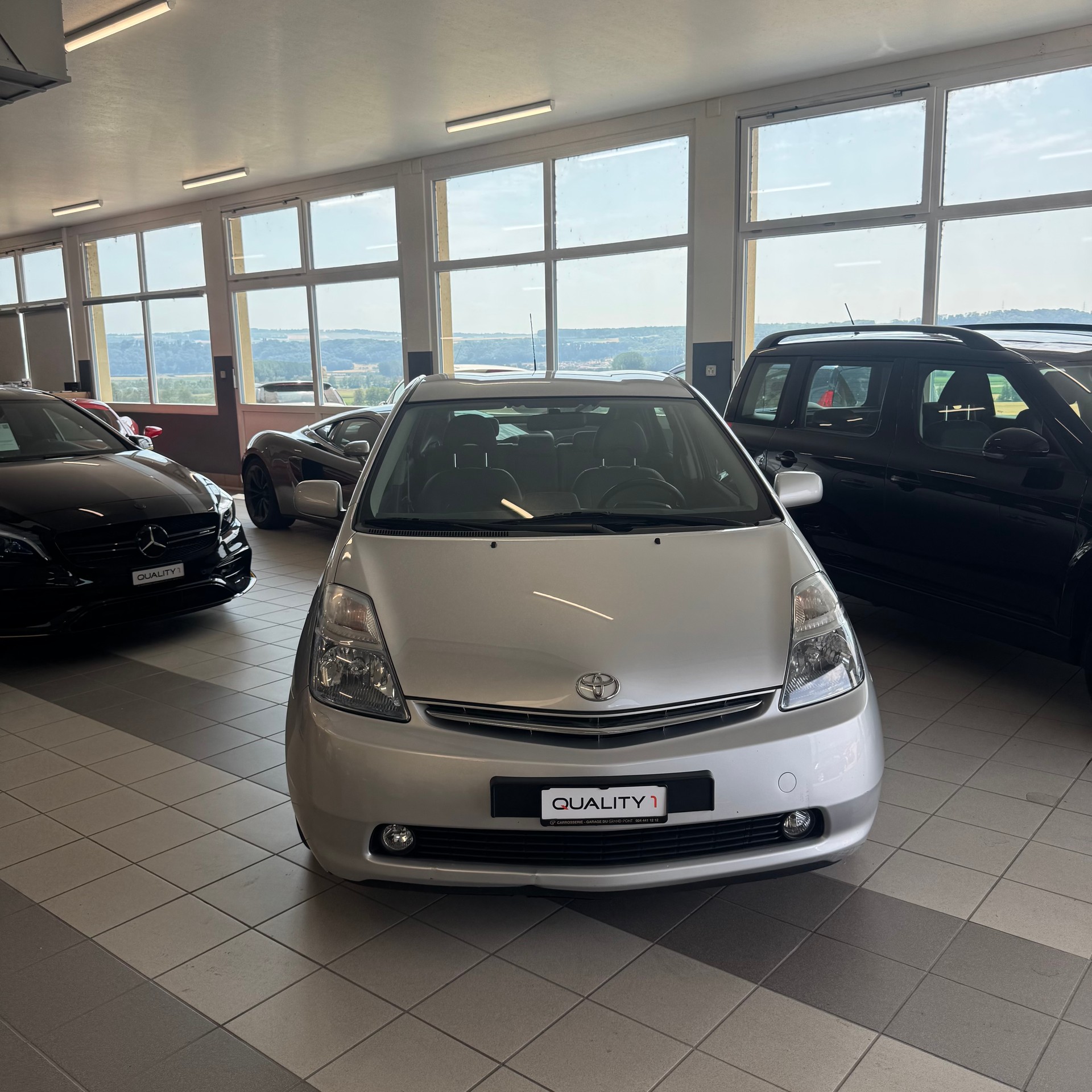 TOYOTA Prius 1.5 16V Hybrid-image-2
