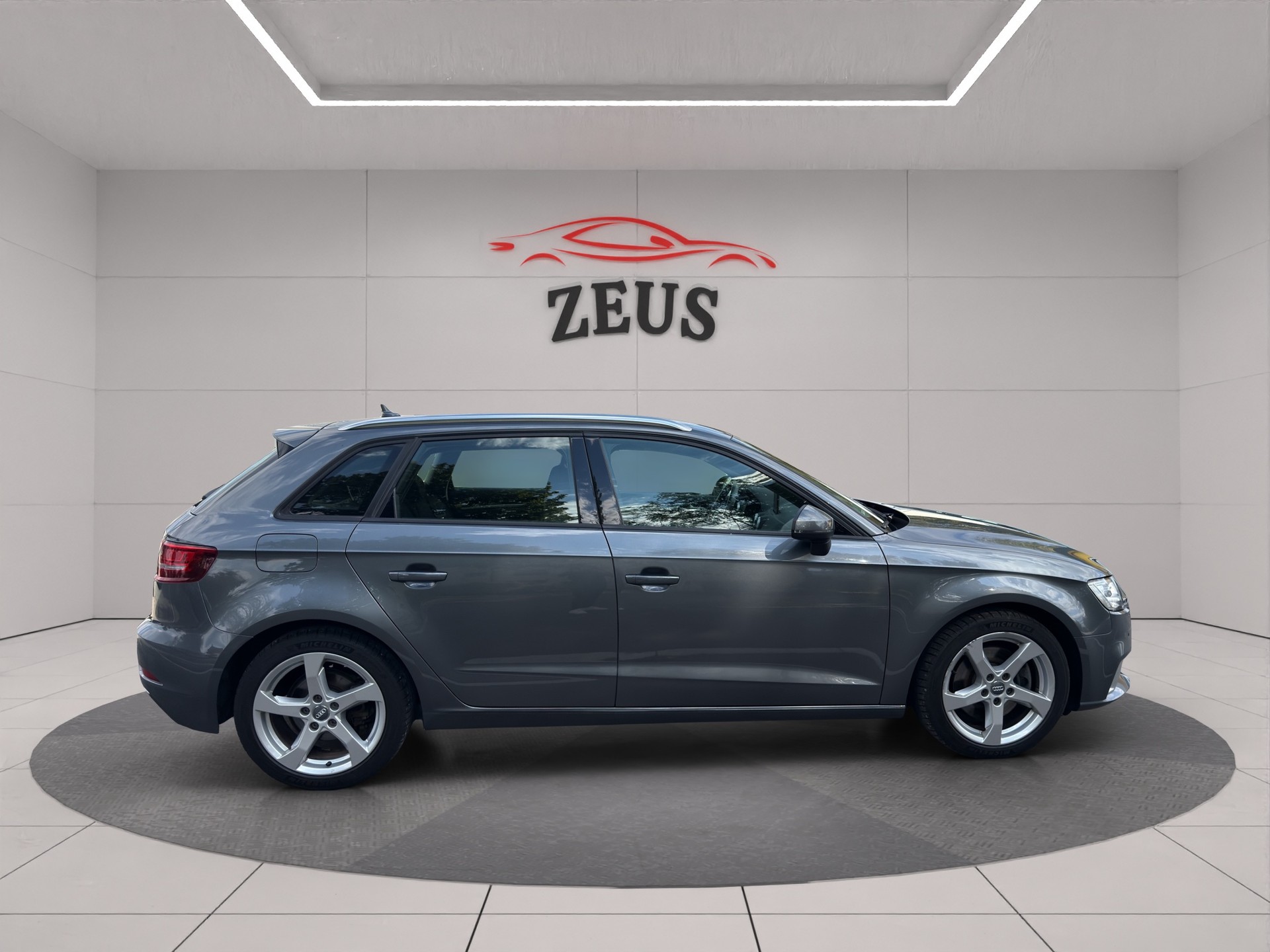 AUDI A3 Sportback 2.0 TFSI Sport quattro S-tronic-image-4