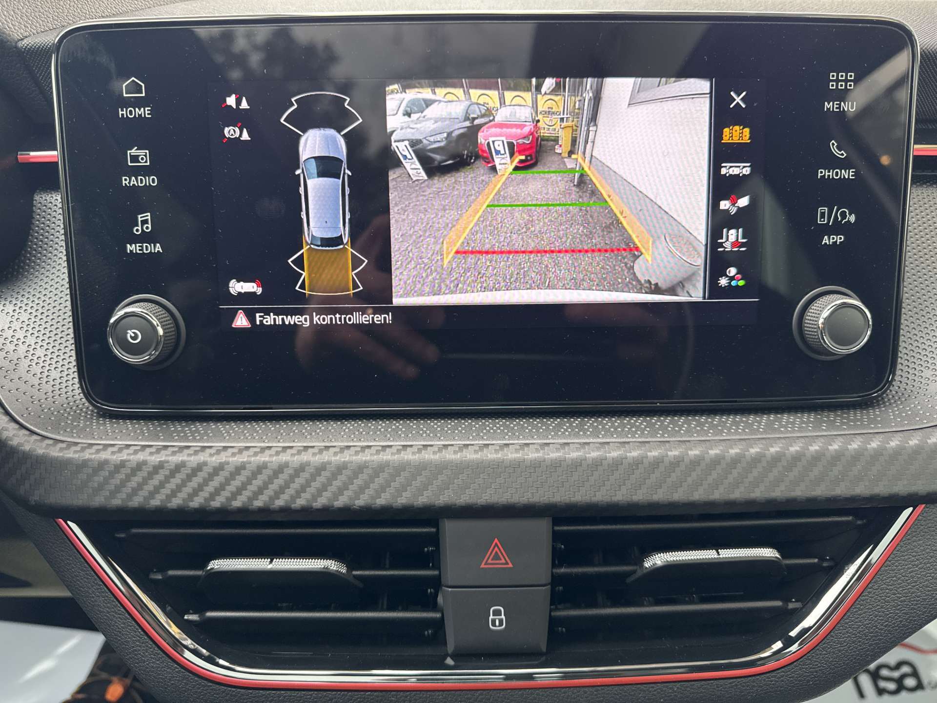 SKODA Scala 1.5 TSi Monte Carlo DSG-Automat-image-10