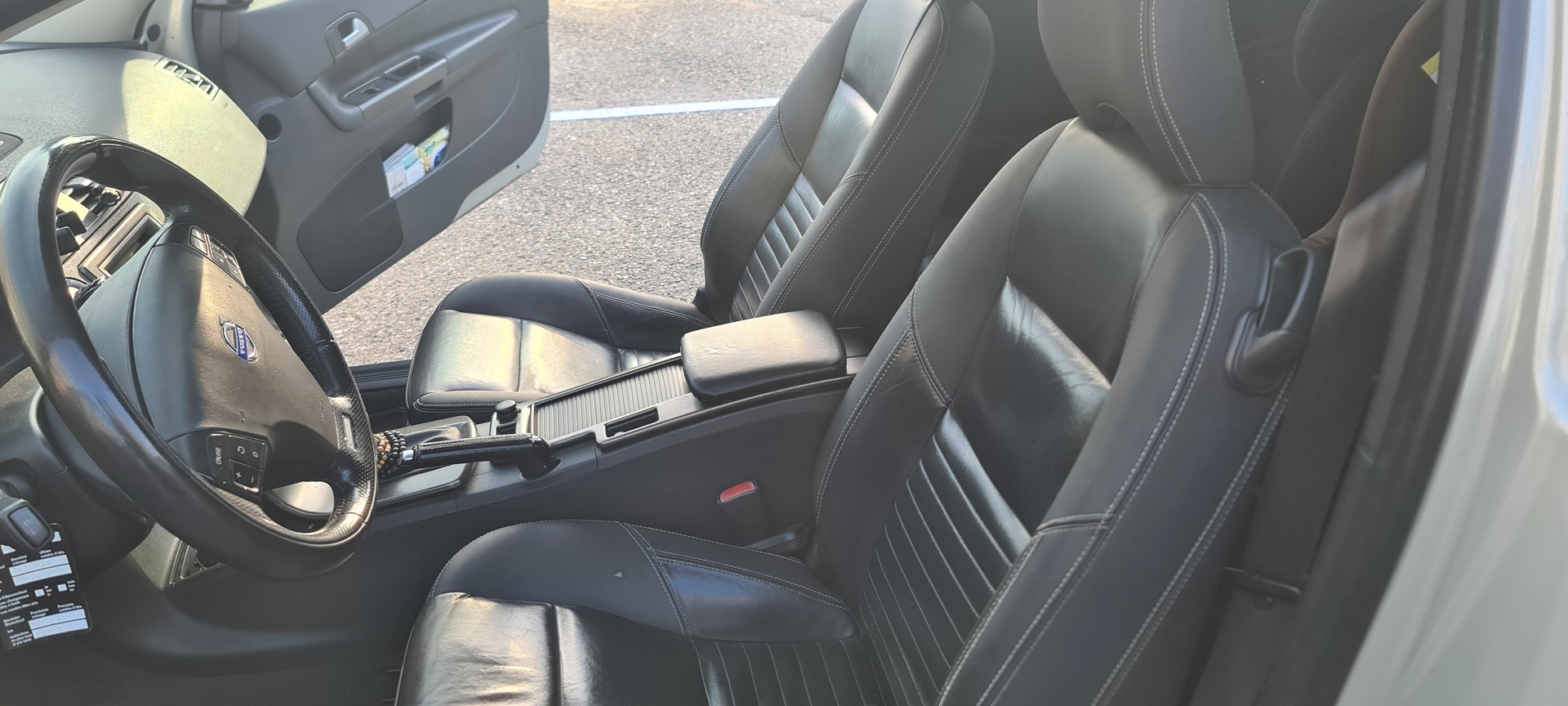 VOLVO C30 D3 Momentum-image-6