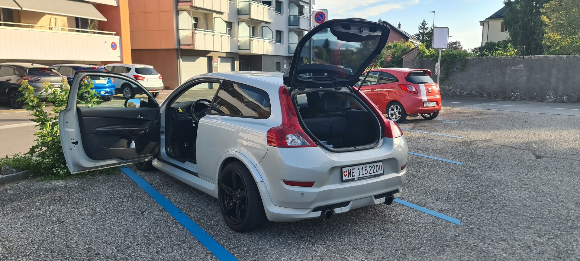 VOLVO C30 D3 Momentum-image-5