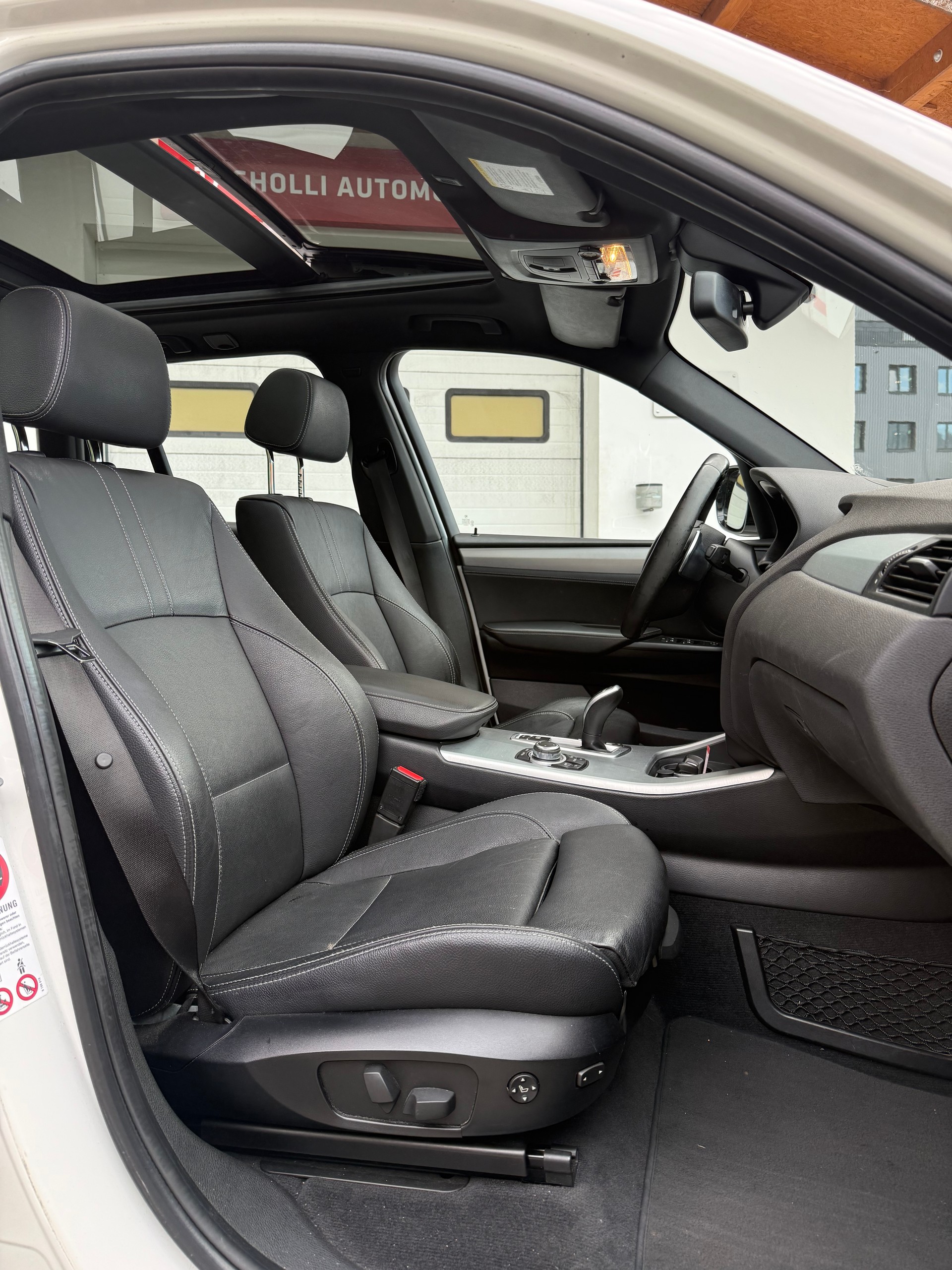 BMW X3 xDrive 35i Steptronic-image-12