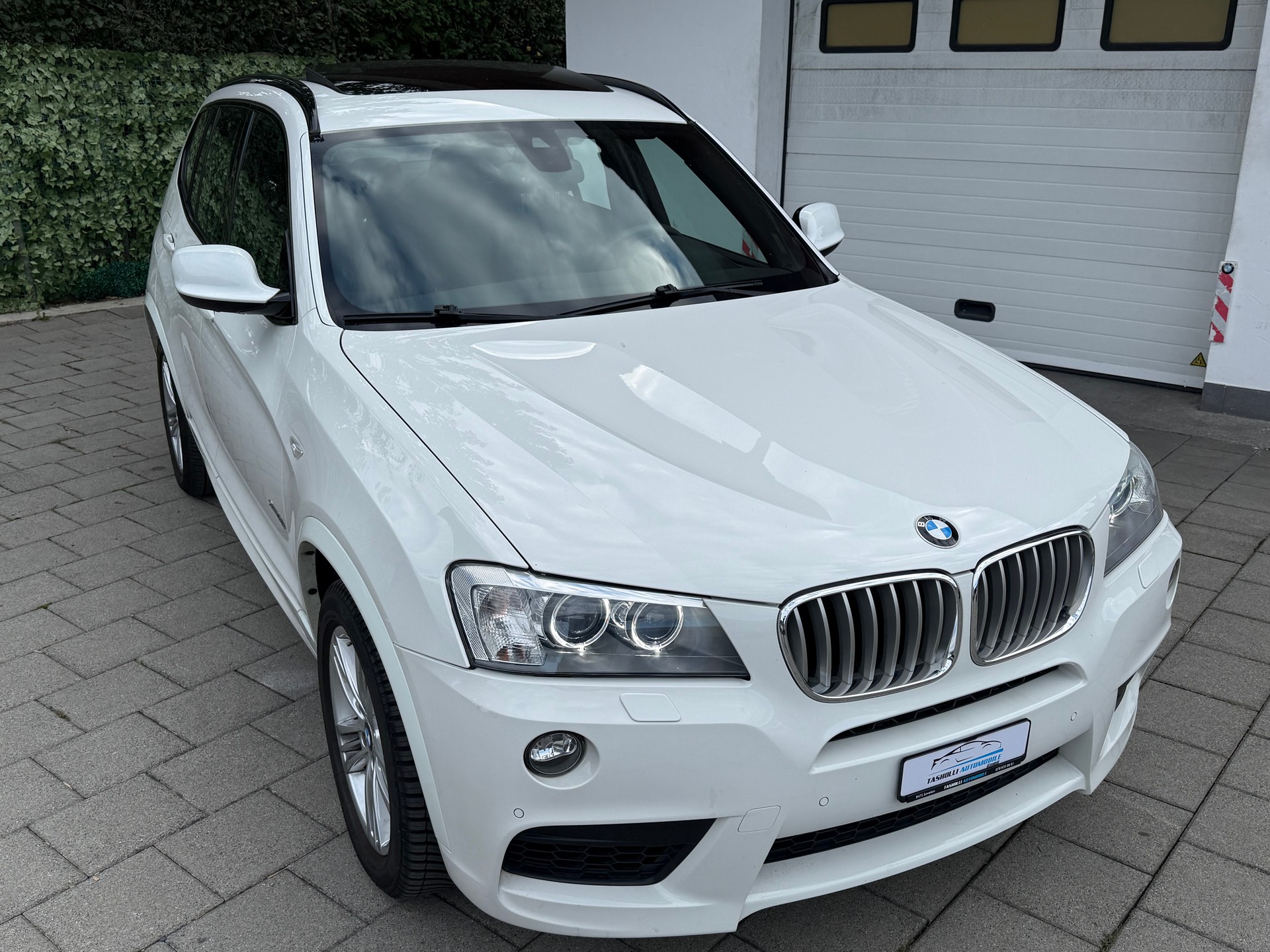 BMW X3 xDrive 35i Steptronic-image-11