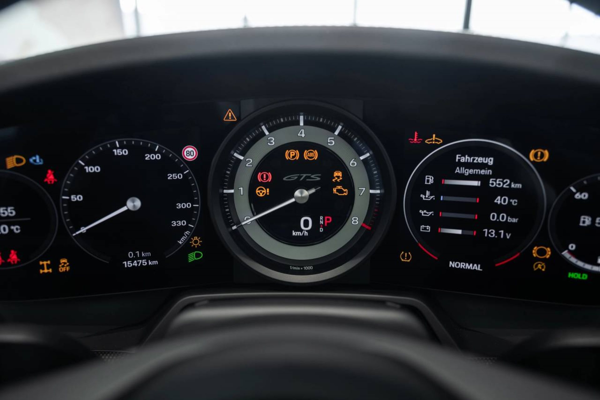 PORSCHE 911 Carrera 4 GTS Cabriolet-image-22