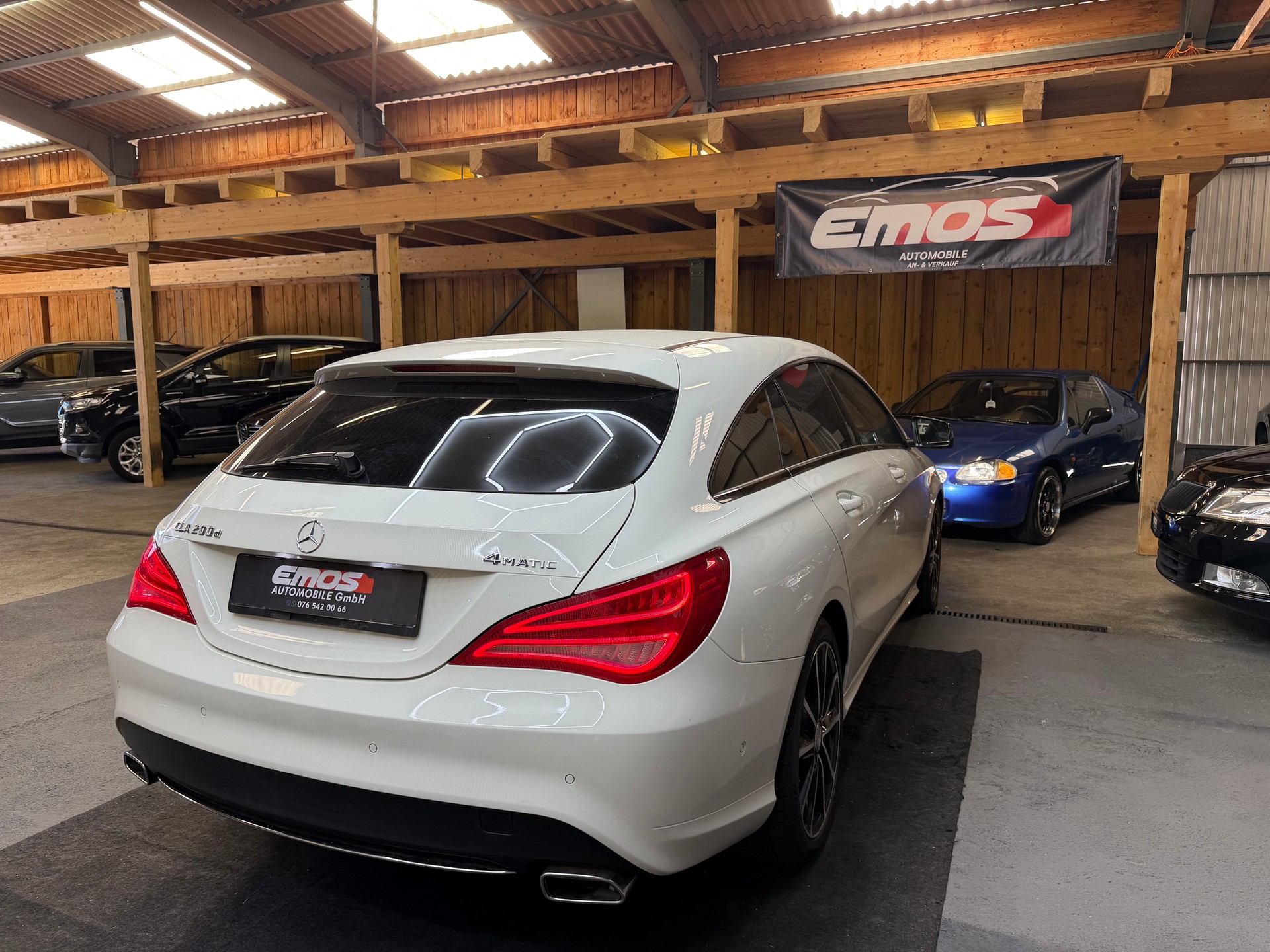 MERCEDES-BENZ CLA 200 CDI Urban 4Matic 7G-DCT-image-5