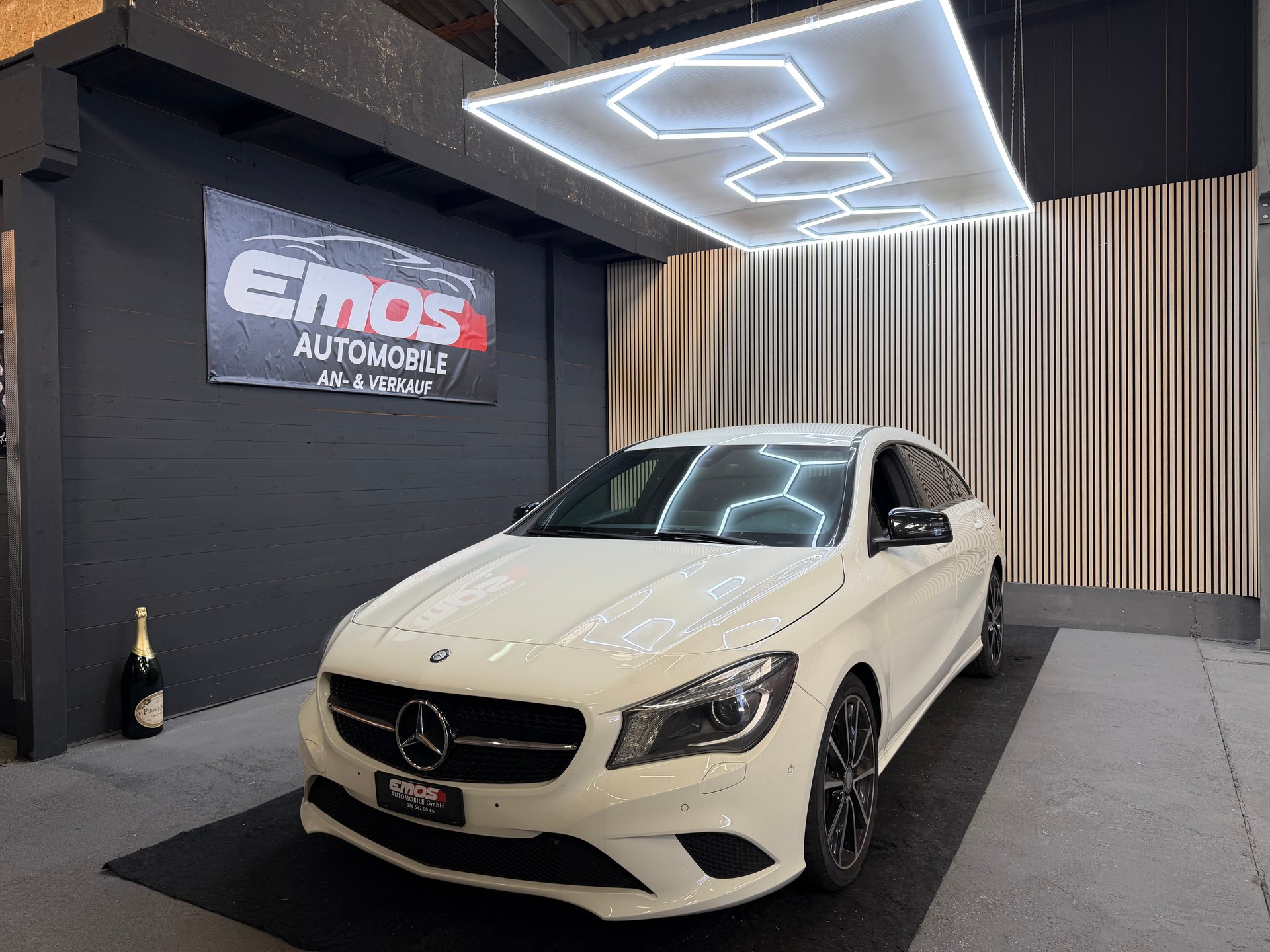 MERCEDES-BENZ CLA 200 CDI Urban 4Matic 7G-DCT-image-0