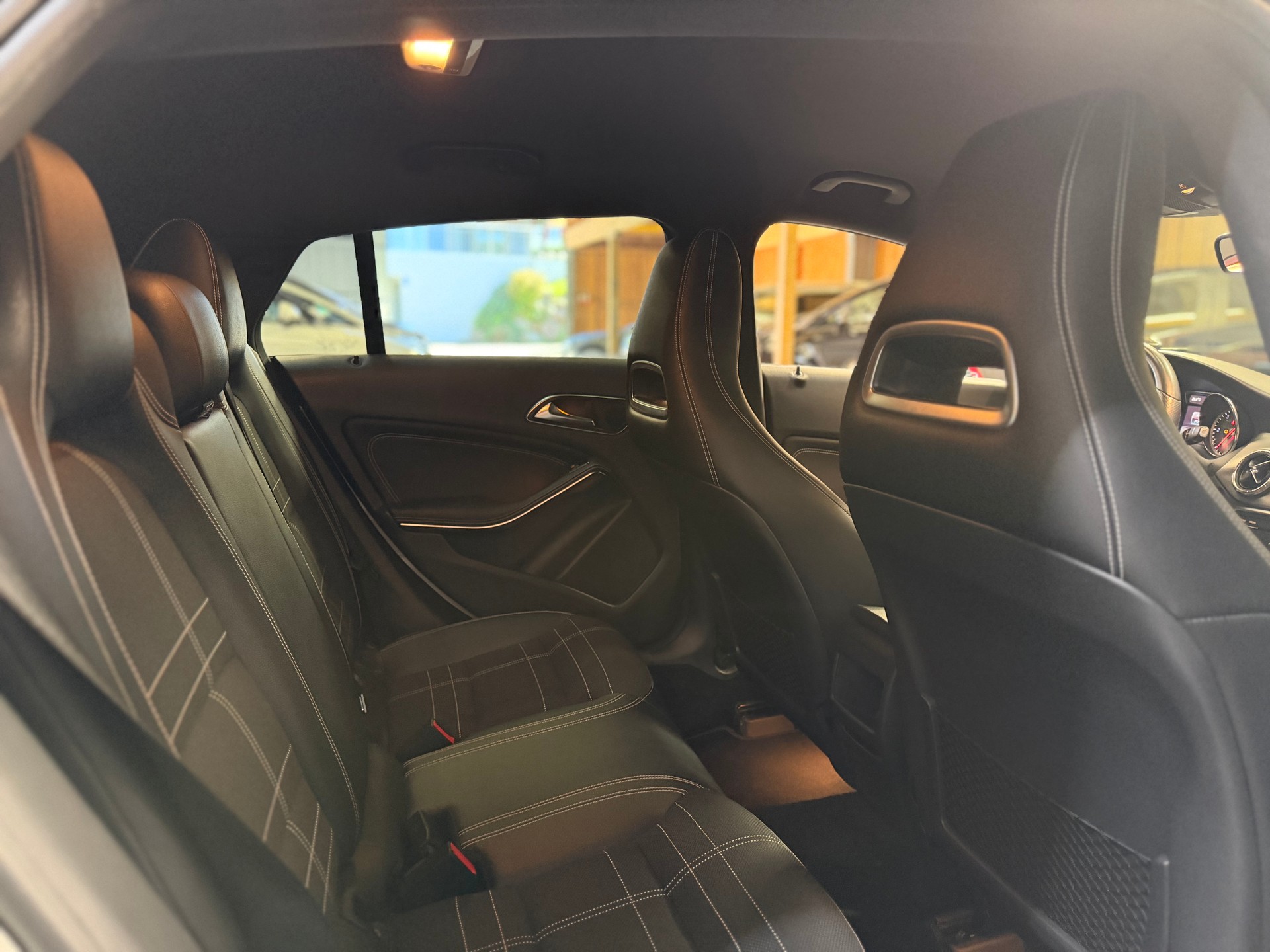 MERCEDES-BENZ CLA 200 CDI Urban 4Matic 7G-DCT-image-10