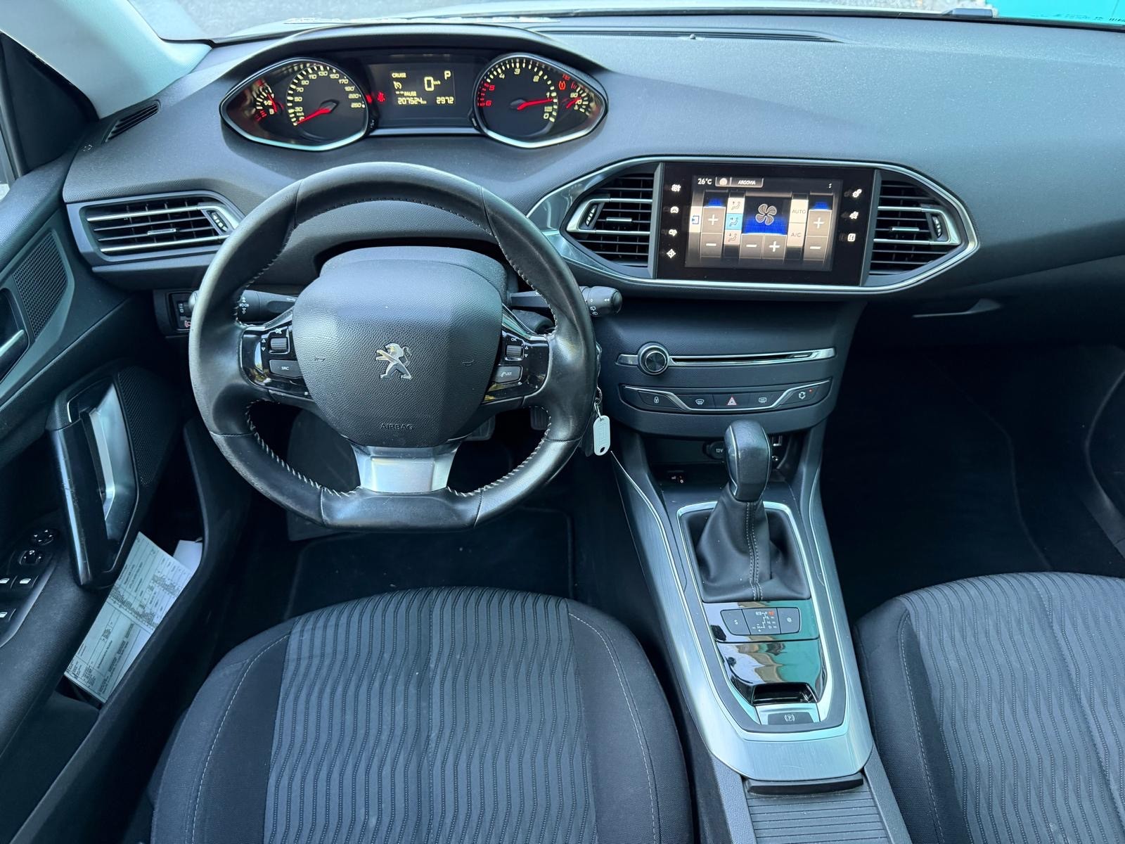 PEUGEOT 308 SW 2.0 BlueHDI Business Automatic-image-11