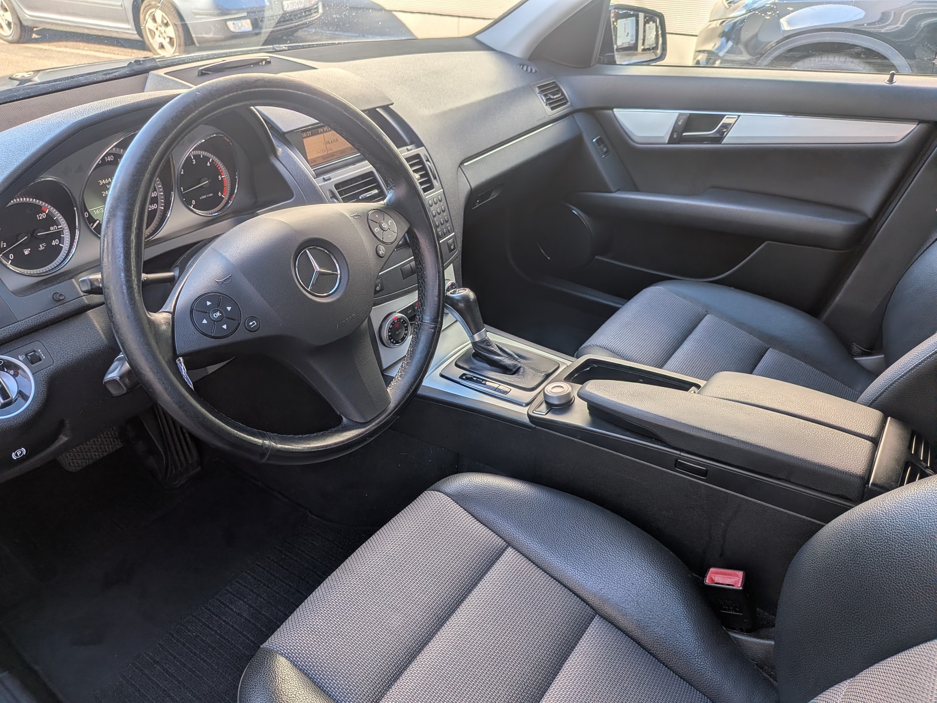 MERCEDES-BENZ C 250 CDI BlueEff. Avantgarde 4Matic 7G-Tronic-image-3