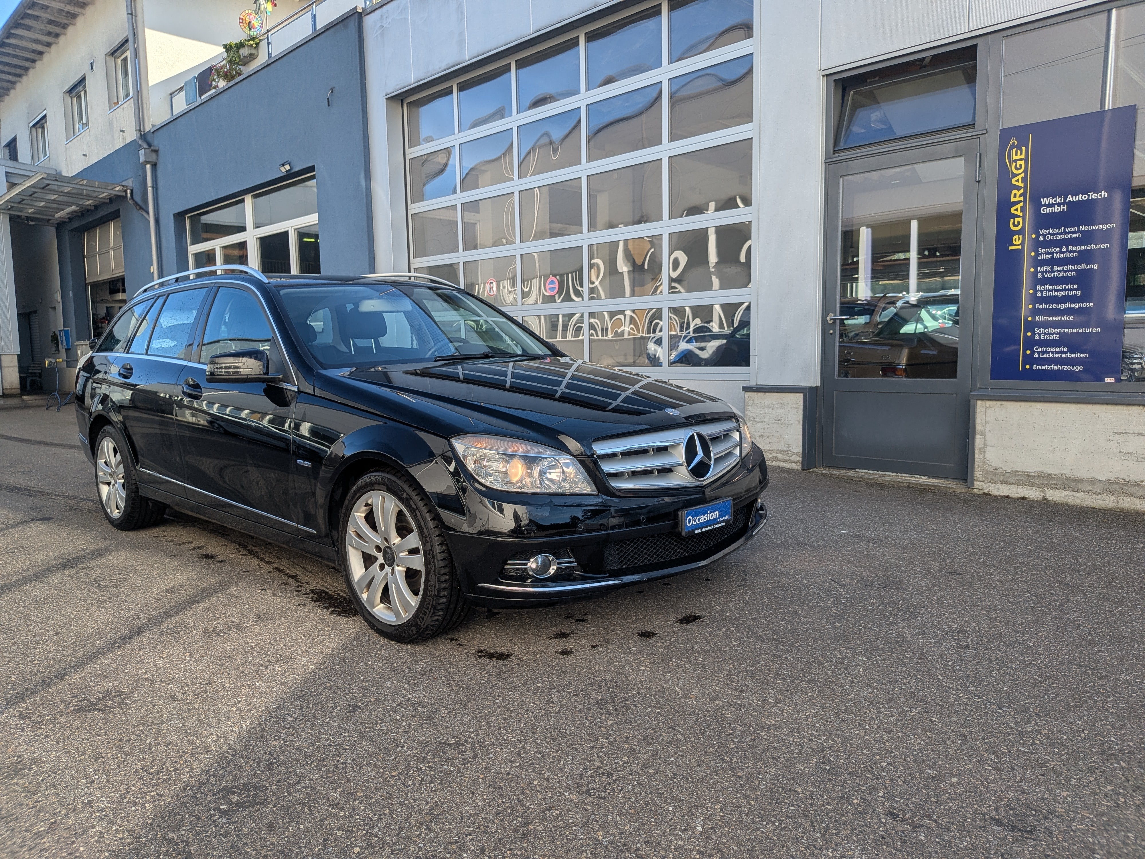 Car photo