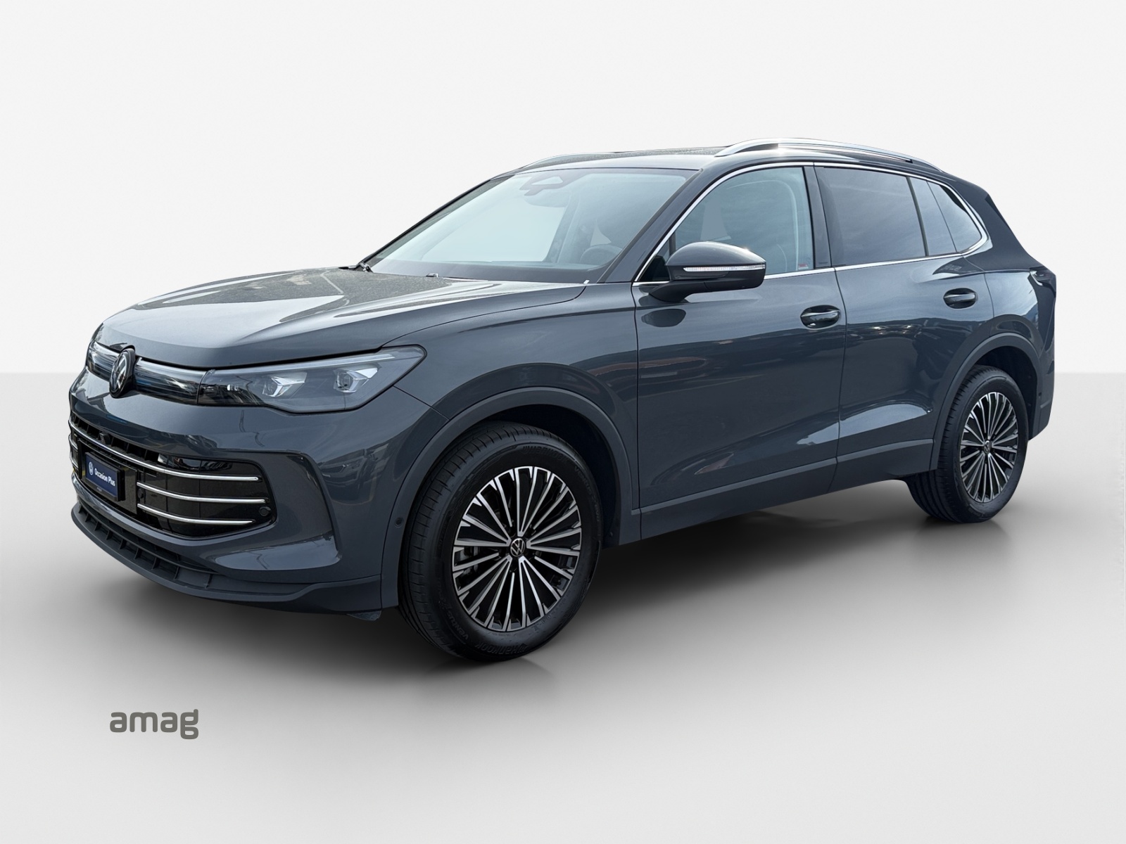 VW Tiguan 2.0 TSI DSG Elegance 4Motion-image-0