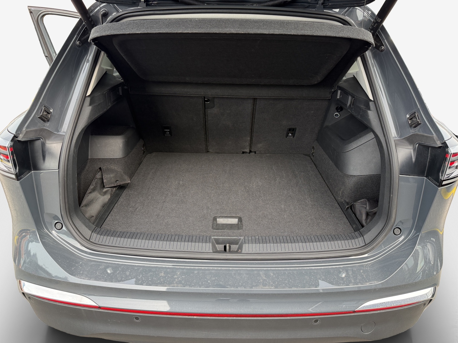 VW Tiguan 2.0 TSI DSG Elegance 4Motion-image-12
