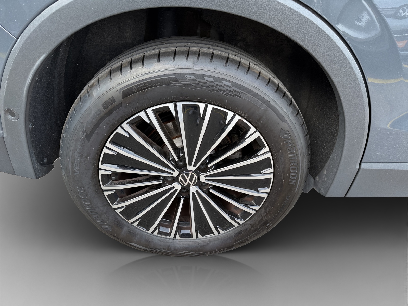 VW Tiguan 2.0 TSI DSG Elegance 4Motion-image-13