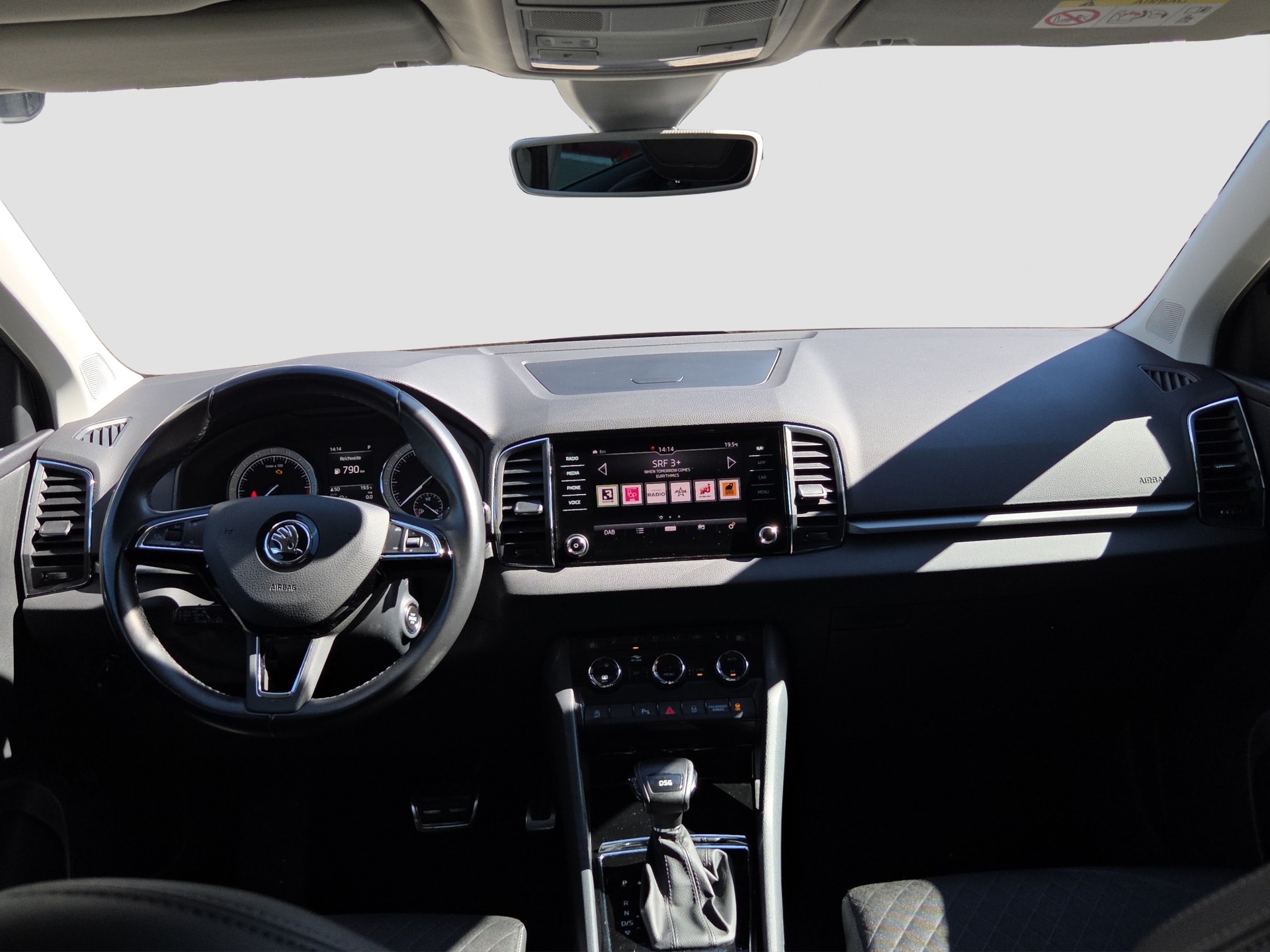 SKODA Karoq 1.6 TDI CR Smile-image-9