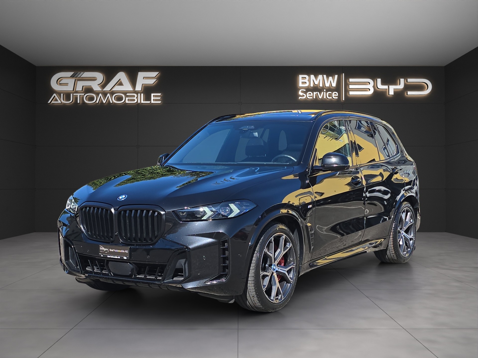 BMW X5 50e xDrive M Sport ** 2,88% Leasingaktion // 2'700 kg Anhängelast **-image-0