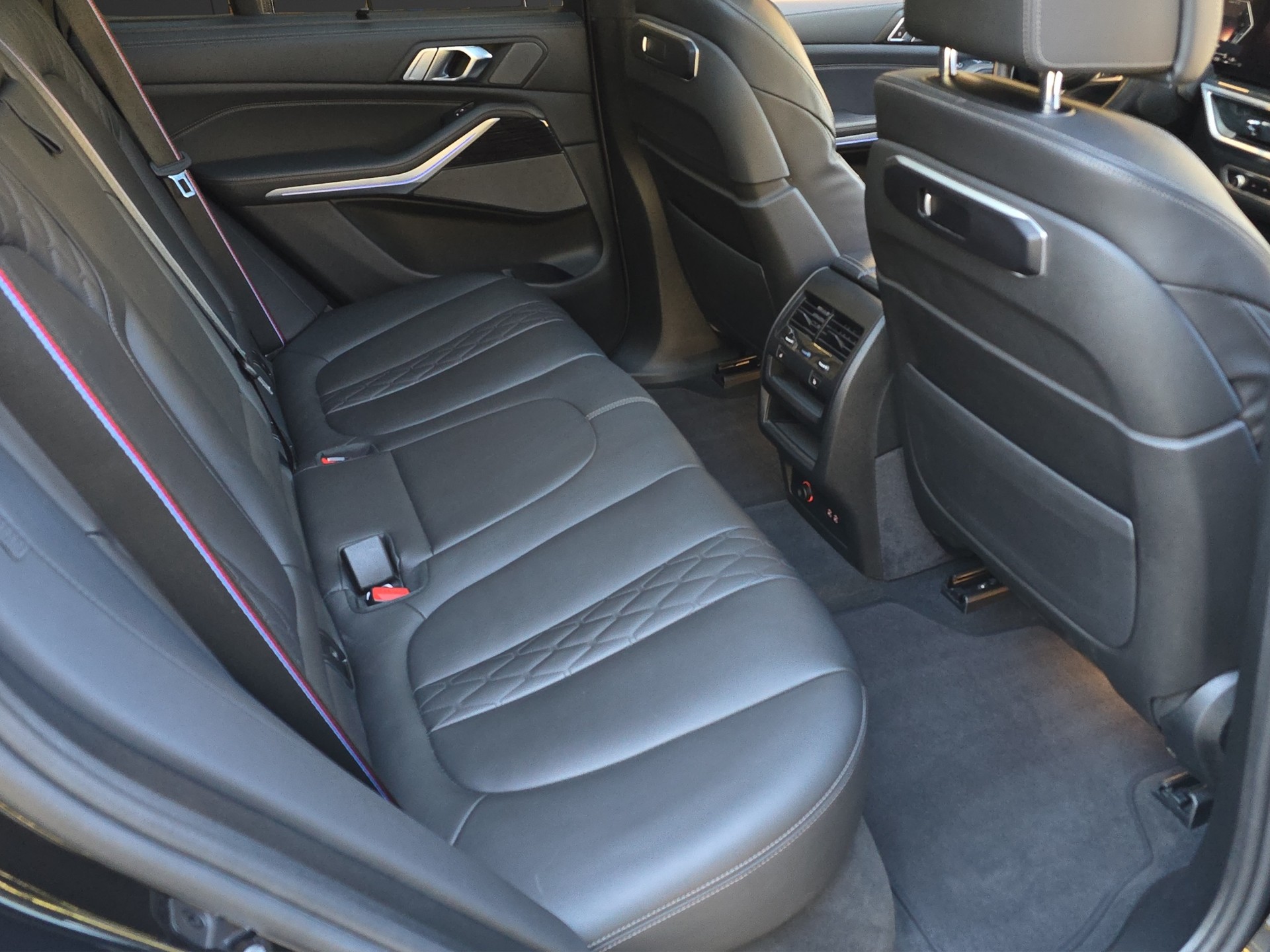 BMW X5 50e xDrive M Sport ** 2,88% Leasingaktion // 2'700 kg Anhängelast **-image-11
