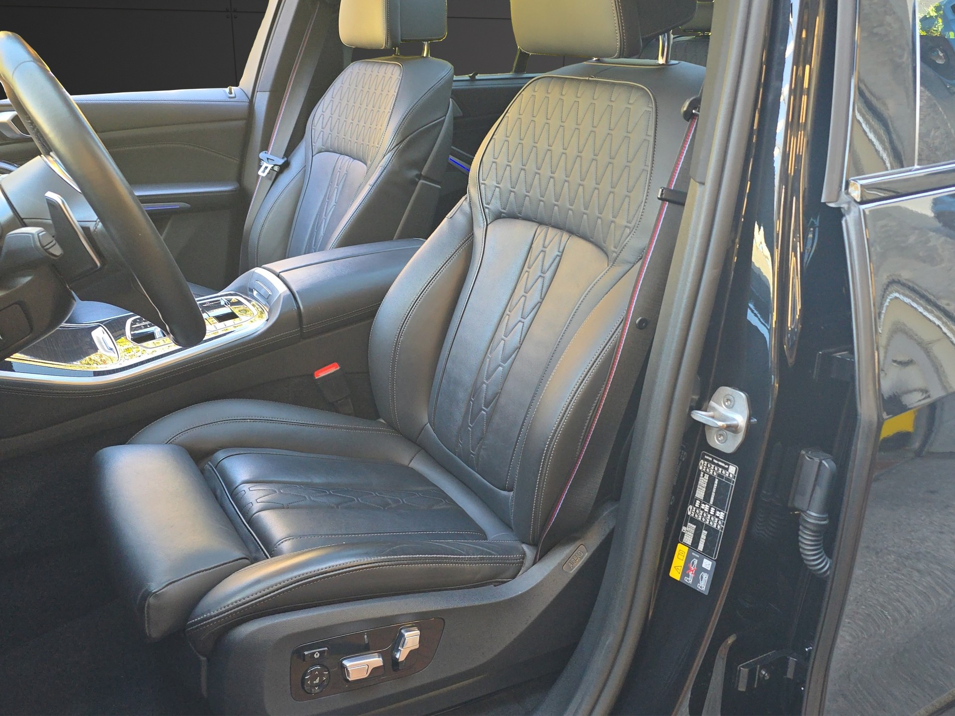 BMW X5 50e xDrive M Sport ** 2,88% Leasingaktion // 2'700 kg Anhängelast **-image-8