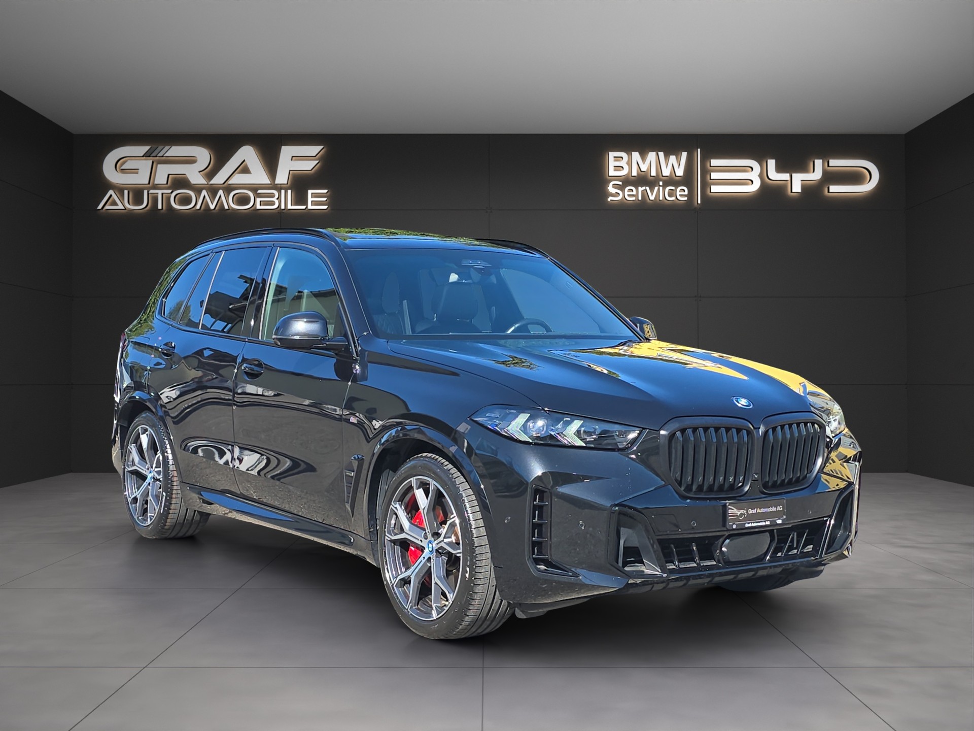 BMW X5 50e xDrive M Sport ** 2,88% Leasingaktion // 2'700 kg Anhängelast **-image-2