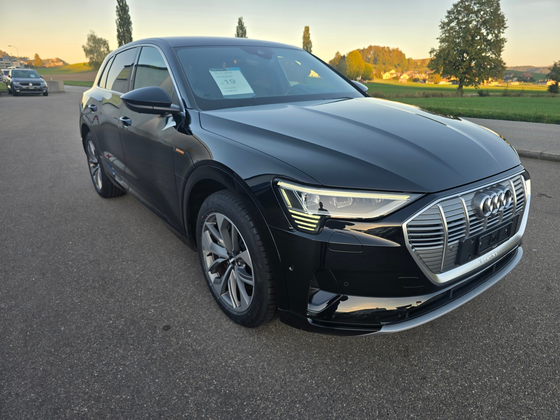 AUDI e-tron 50 Advanced quattro-image-5