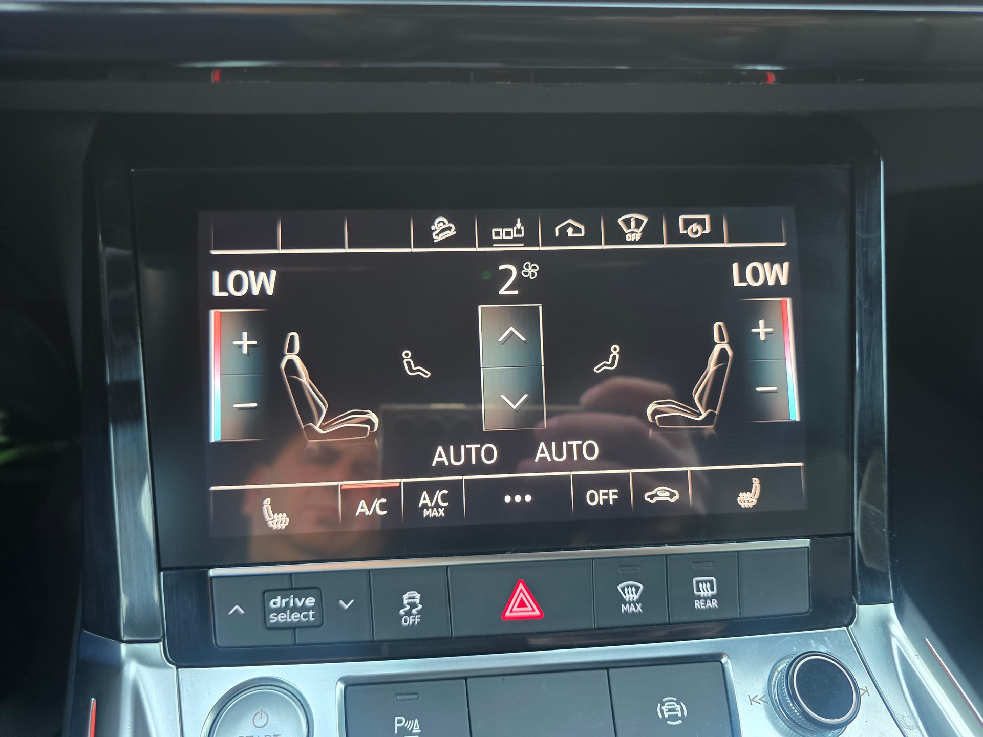 AUDI e-tron 50 Advanced quattro-image-9