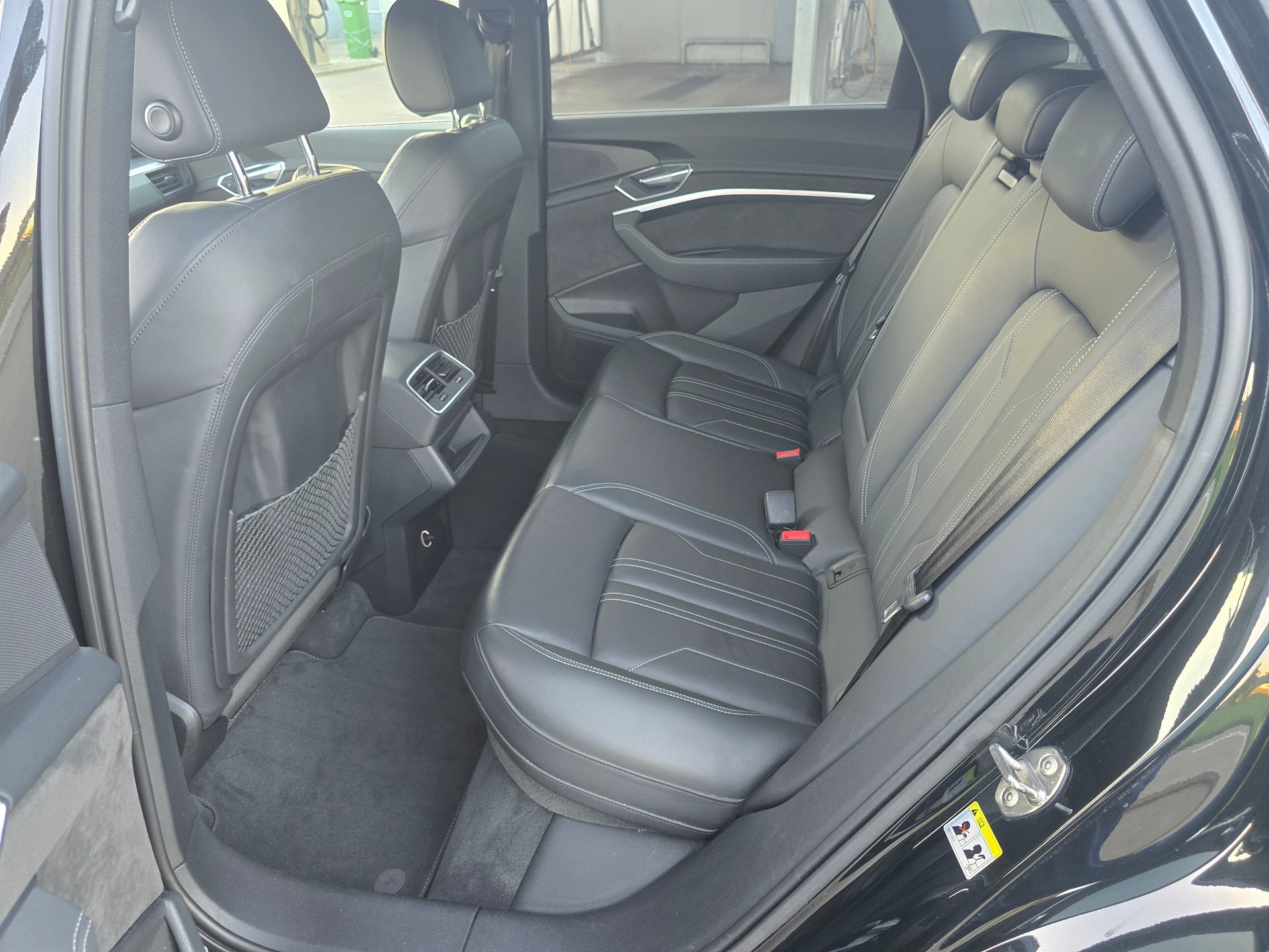 AUDI e-tron 50 Advanced quattro-image-7
